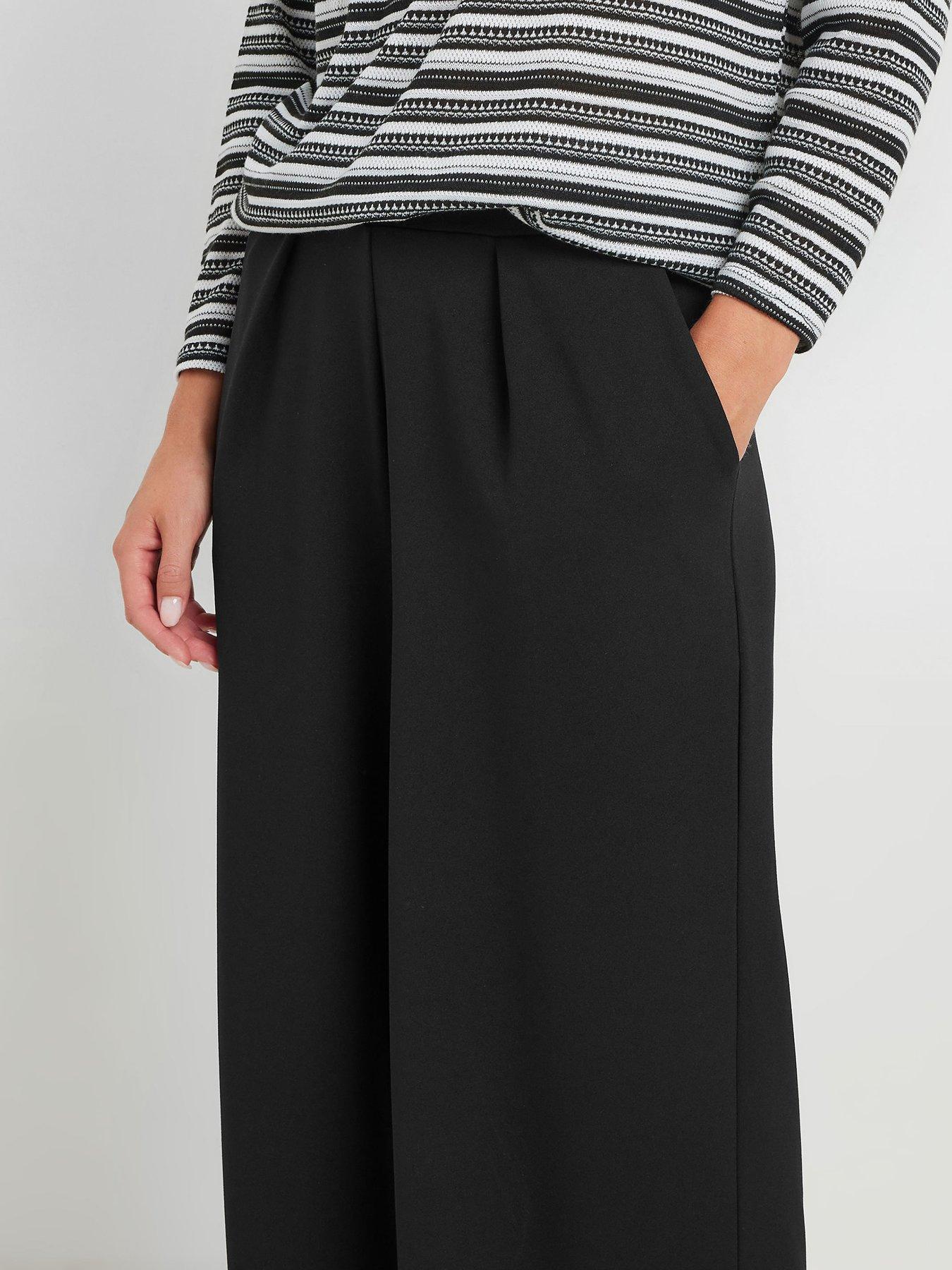 mco-petite-pleat-front-trousers-blackoutfit