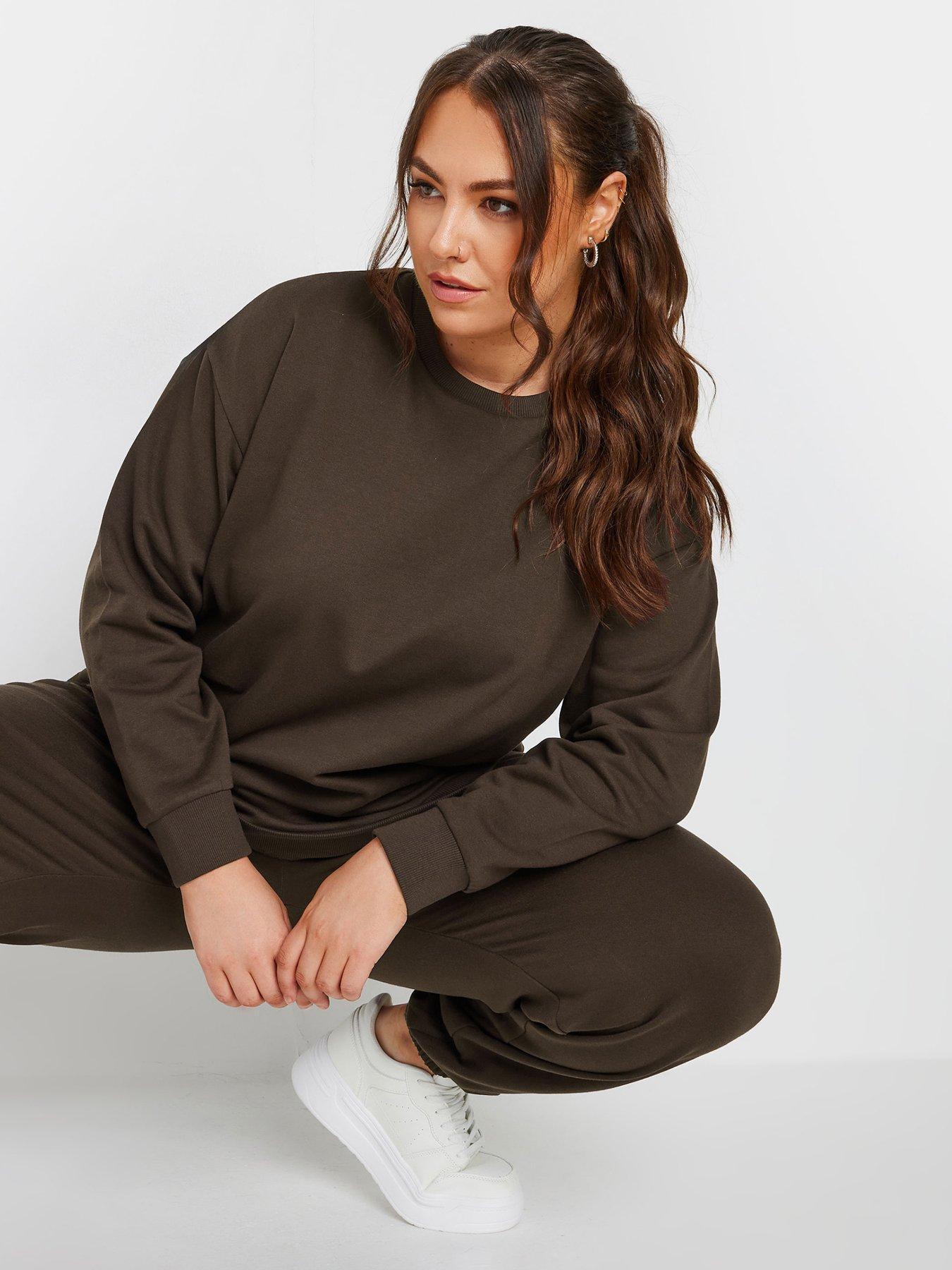 yours-curve-crew-neck-sweatshirtoutfit