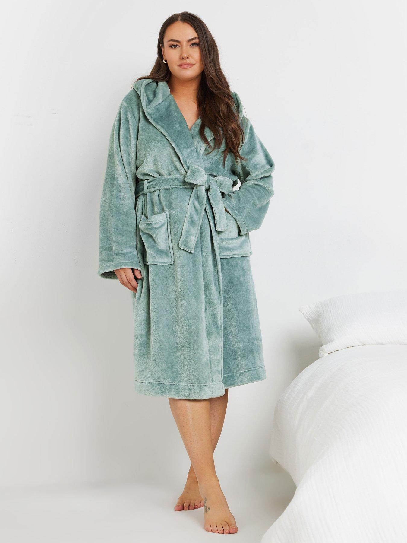 yours-curve-hooded-robe