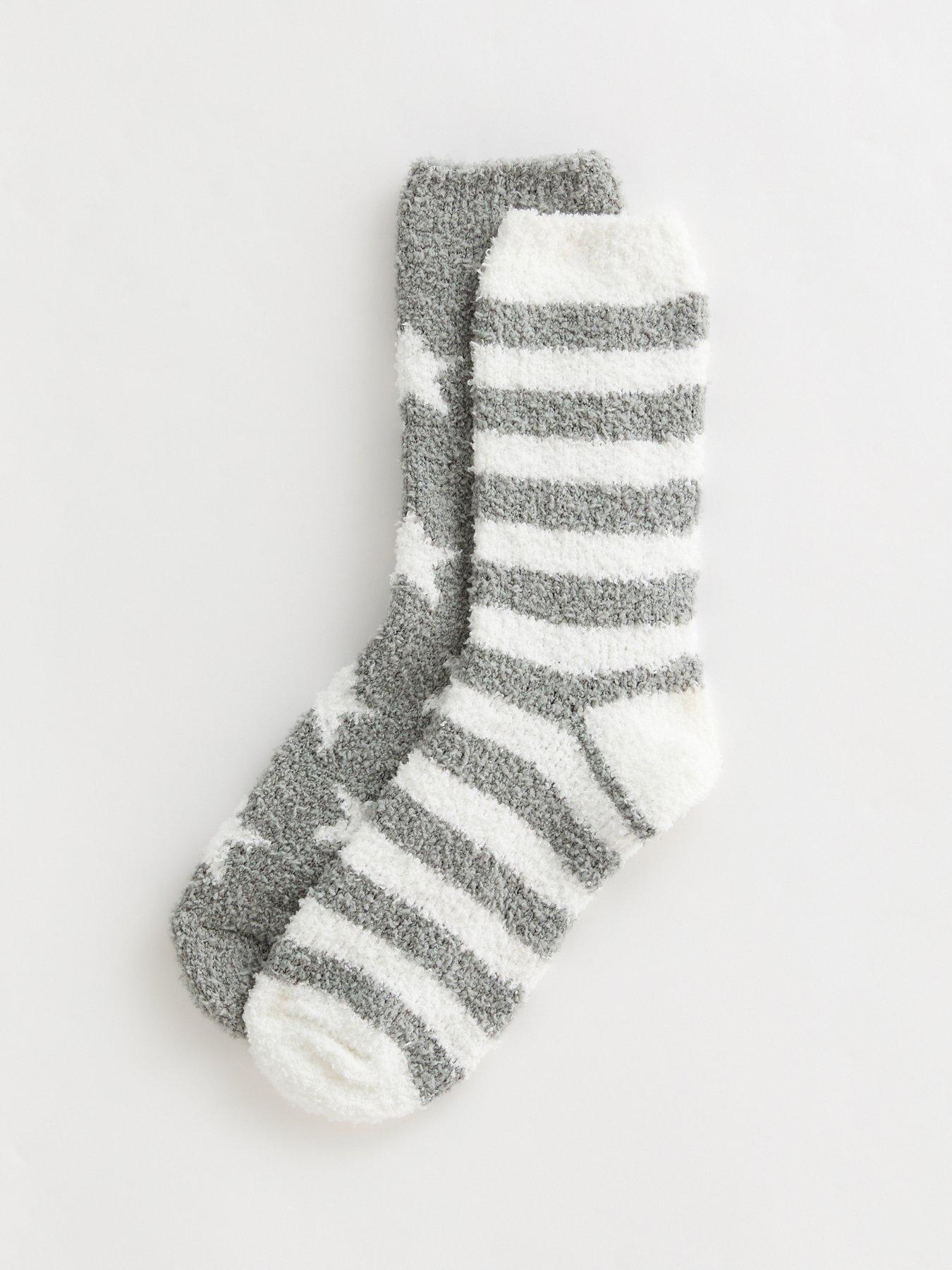 new-look-pack-of-2-star-and-stripe-fleece-socks