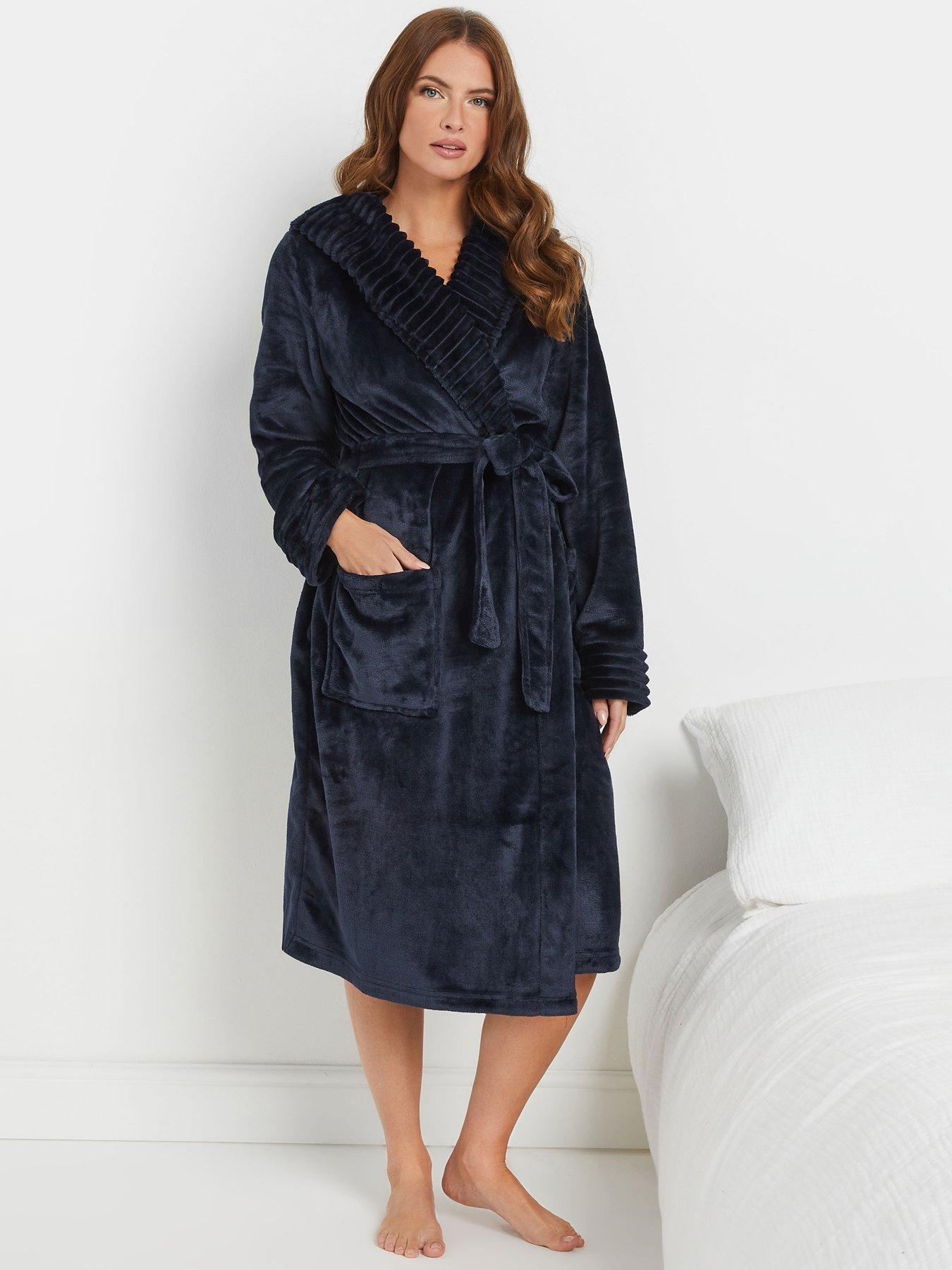 mco-hooded-robe