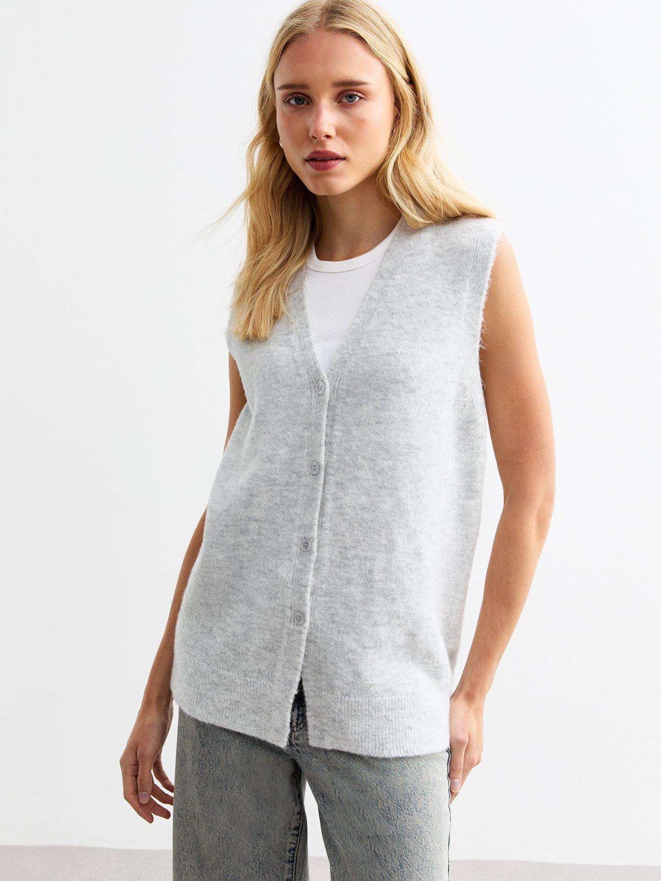 new-look-pale-knitted-vest-grey