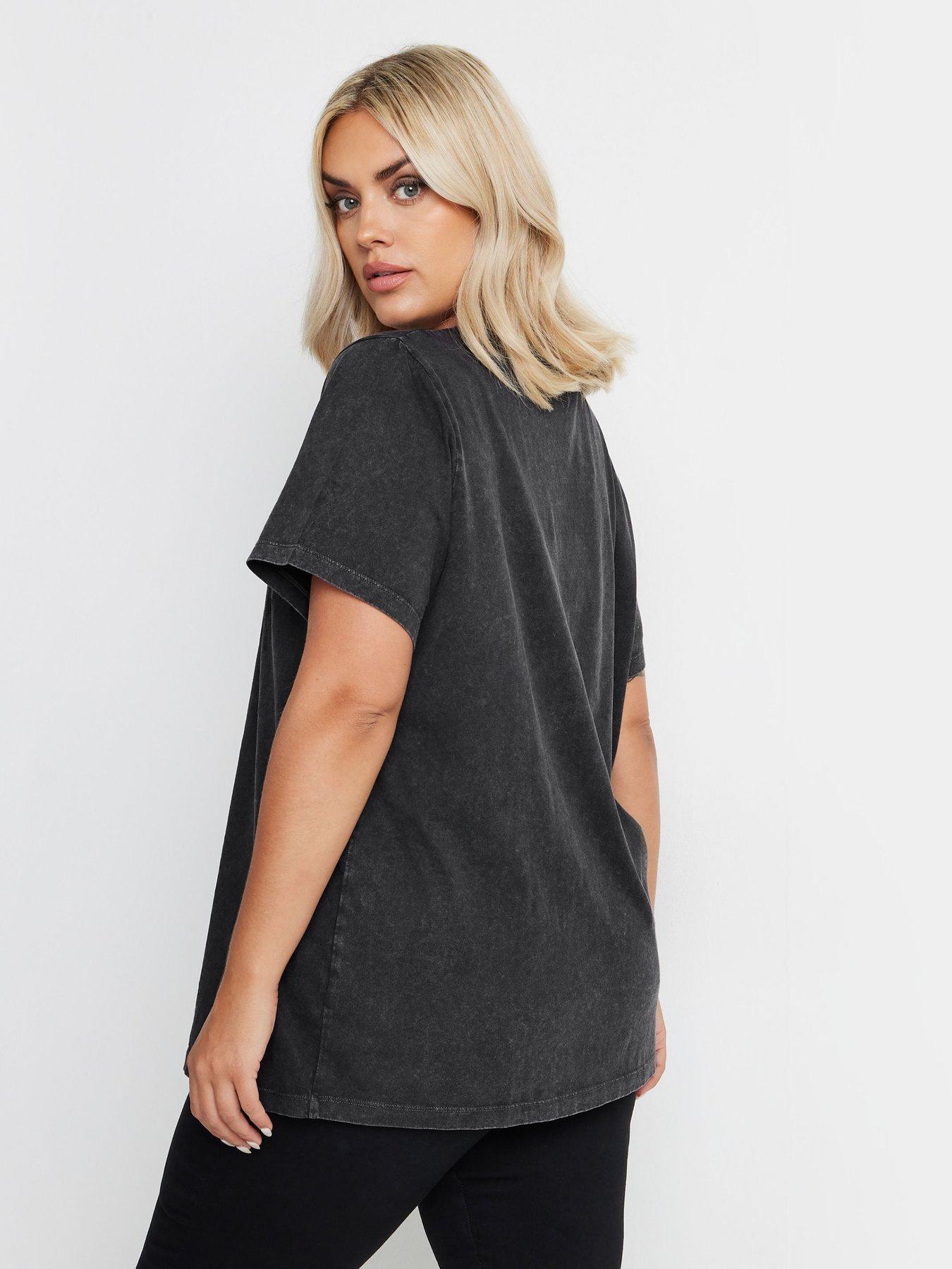 yours-curve-set-in-sleeve-placement-teestillFront