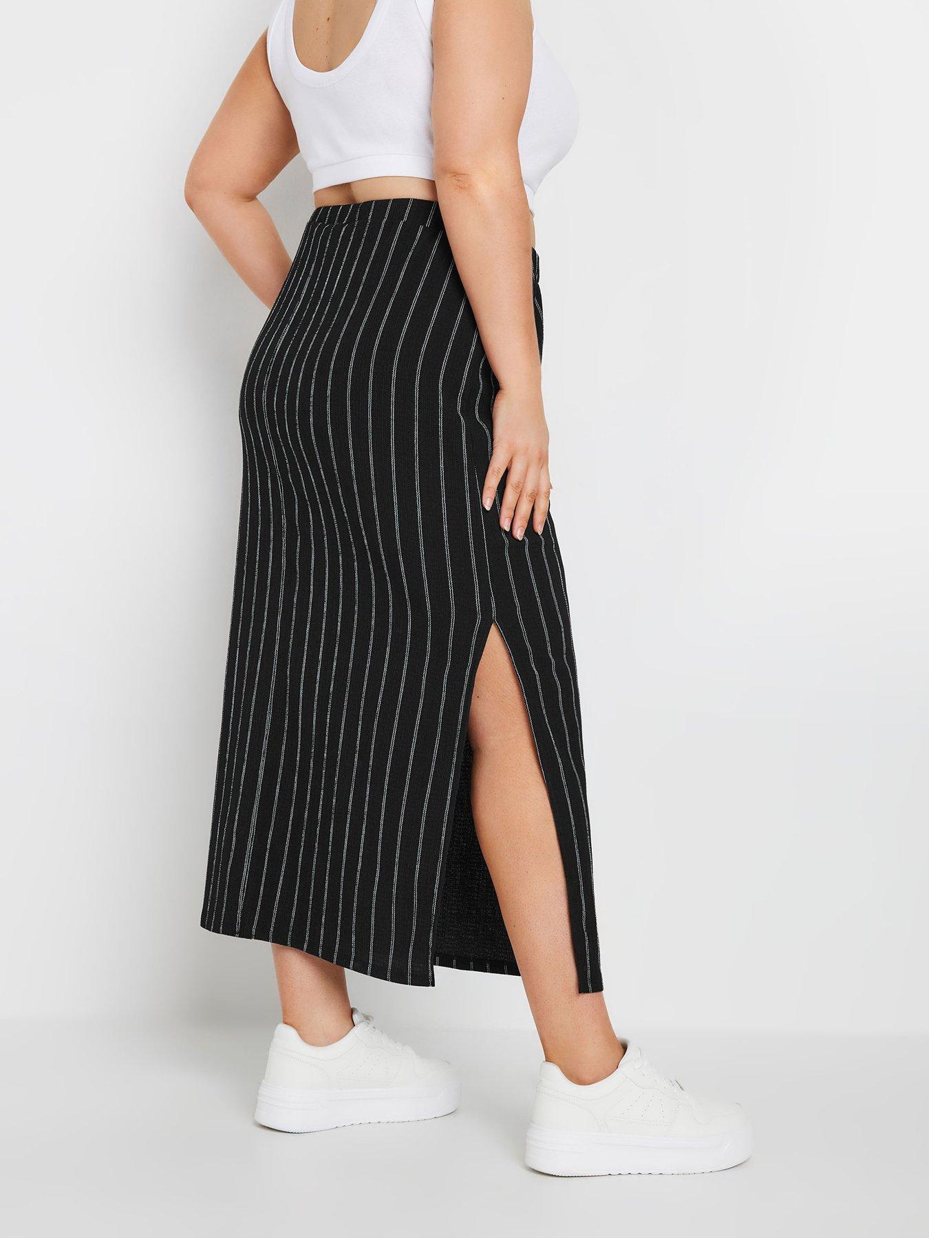 yours-curve-pinstripe-textured-tube-skirt-blackstillFront