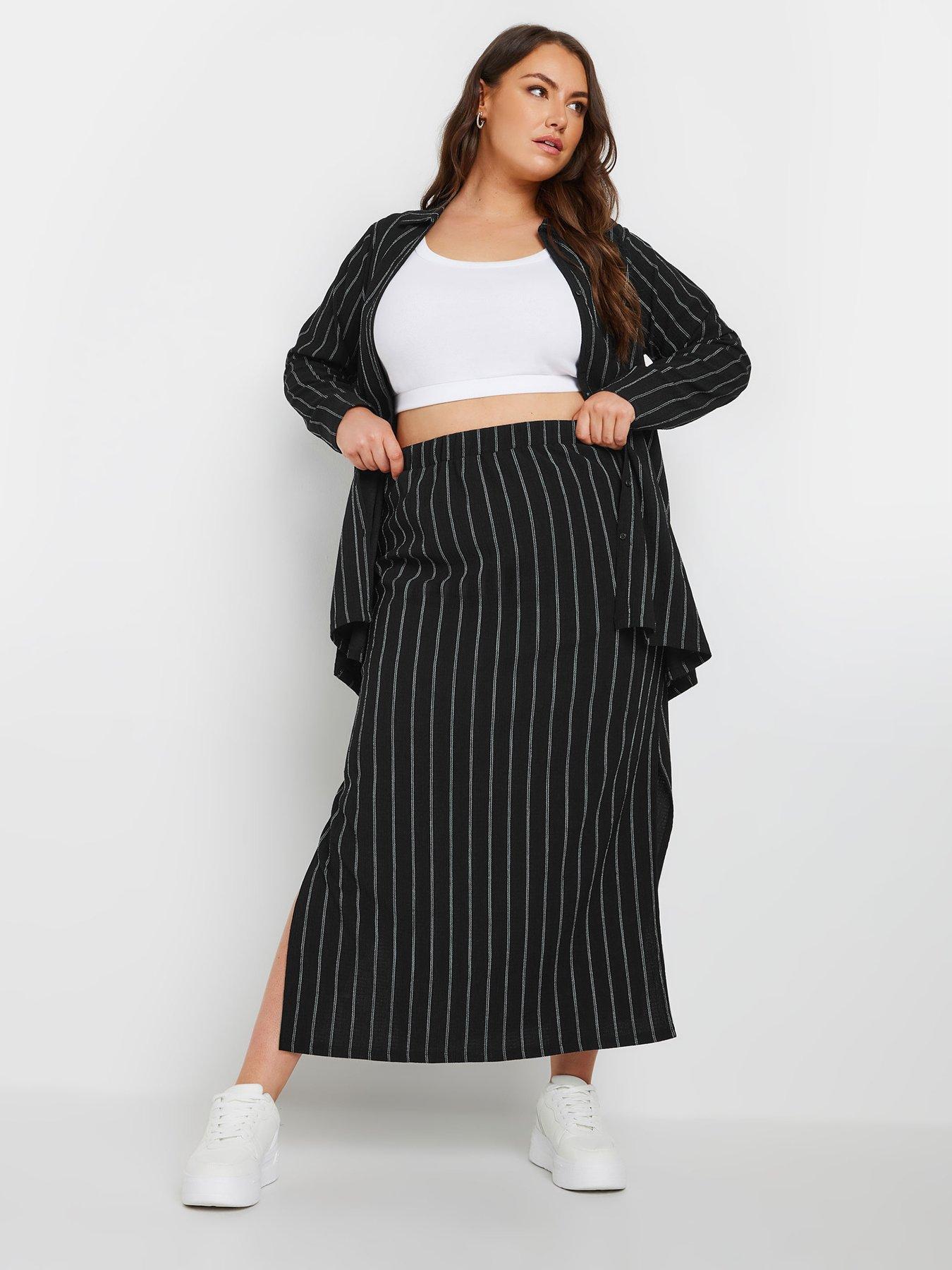 yours-curve-pinstripe-textured-tube-skirt-blackback