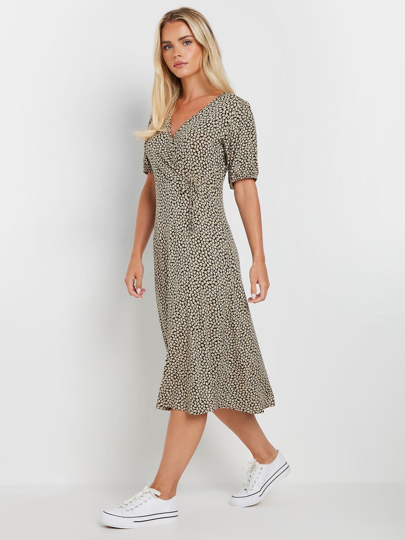 mco-petite-ditsy-wrap-dress