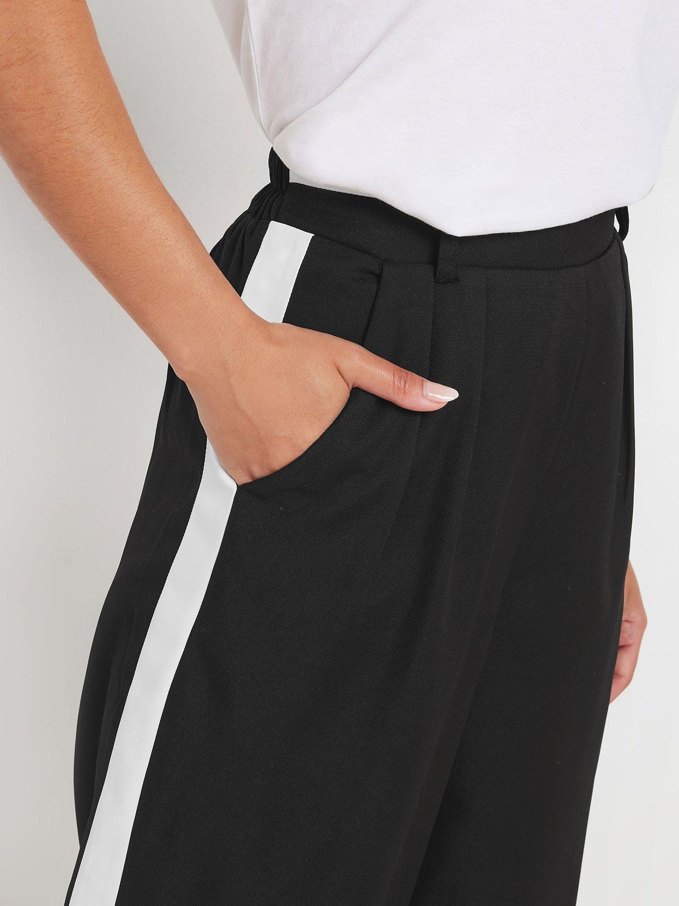 pixiegirl-petite-side-stripe-contrast-wide-leg-trousers-blackoutfit