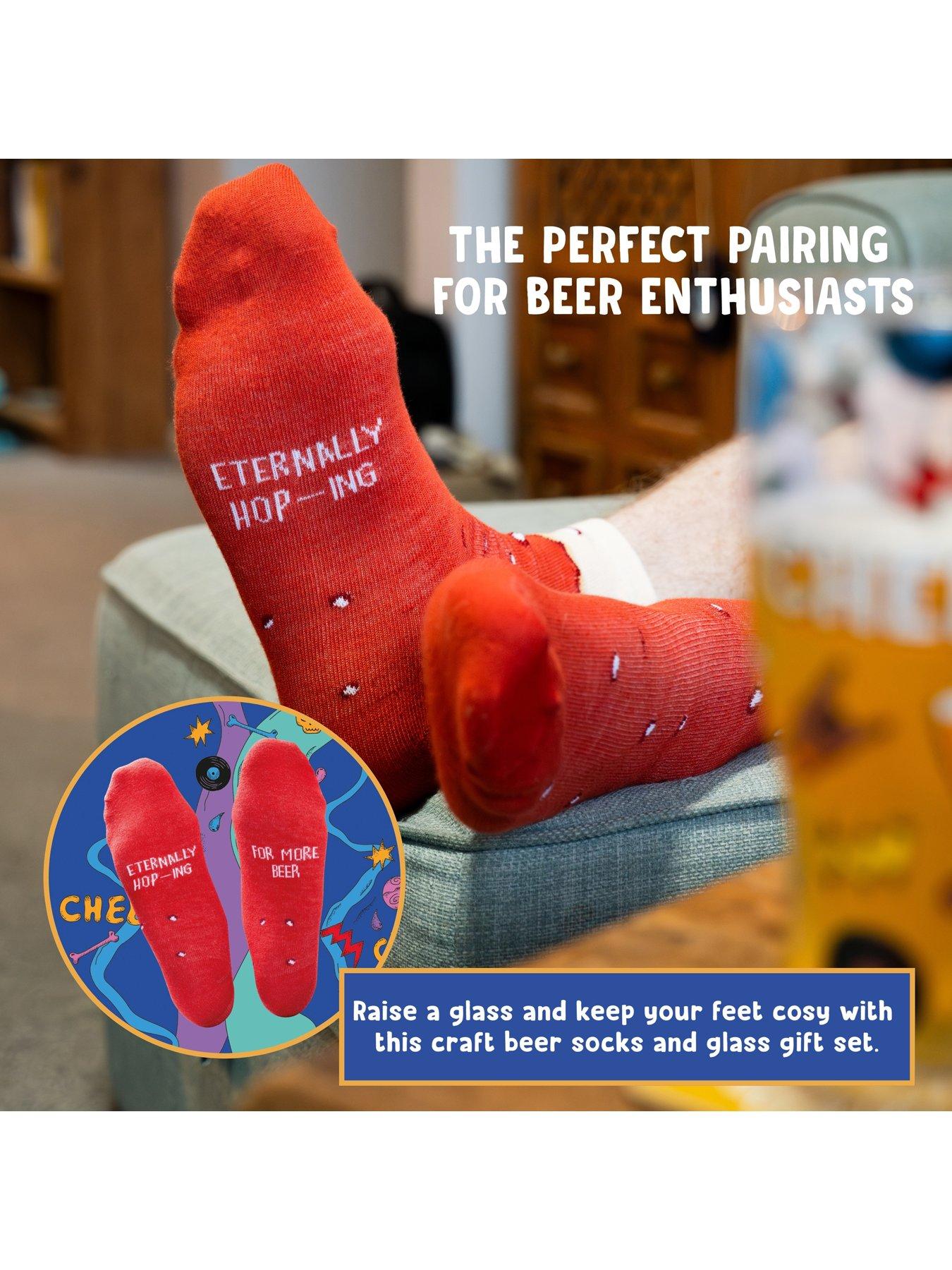 craft-beer-socks-glassoutfit