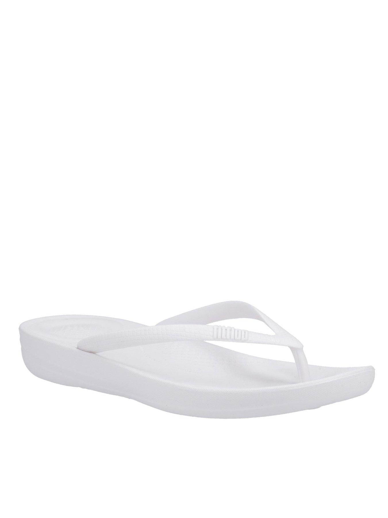 fitflop-iqushion-ergonomic-whitestillFront