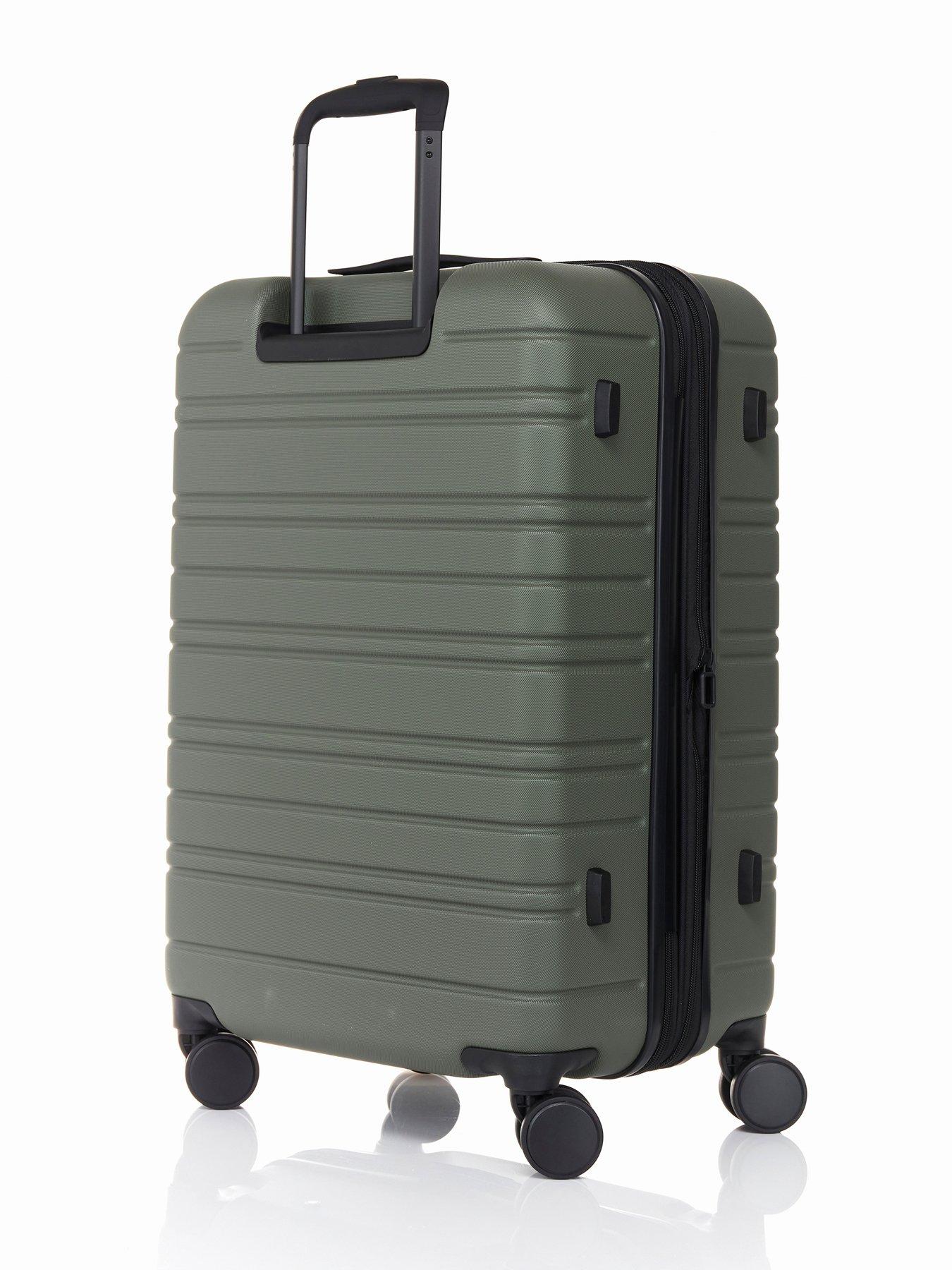 nere-stori-suitcase-medium-65cm-khakioutfit