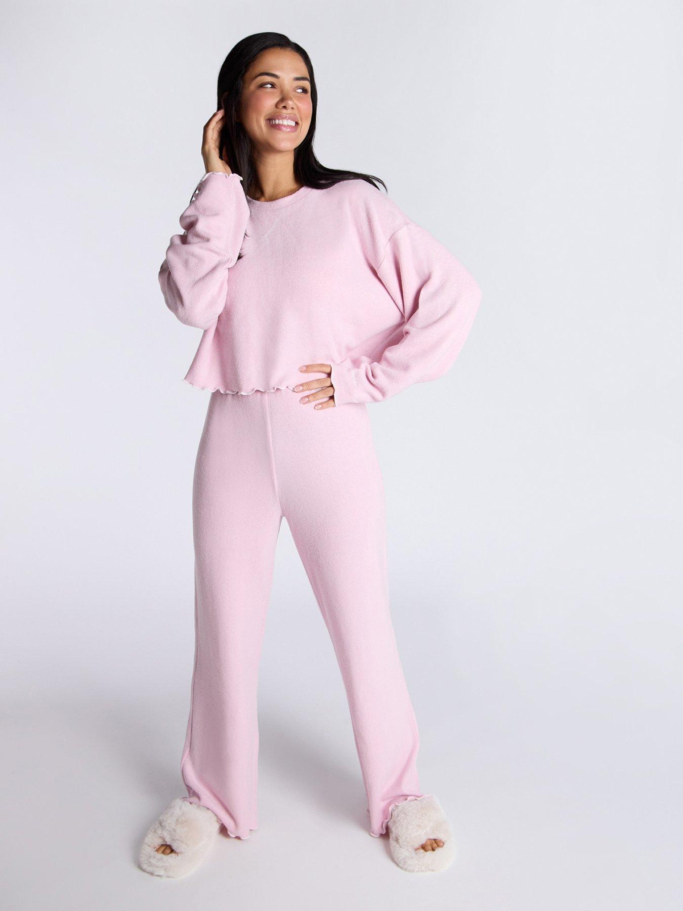 boux-avenue-boux-avenue-fleece-lettuce-edge-top-amp-pant-pj-set-dusky-pink