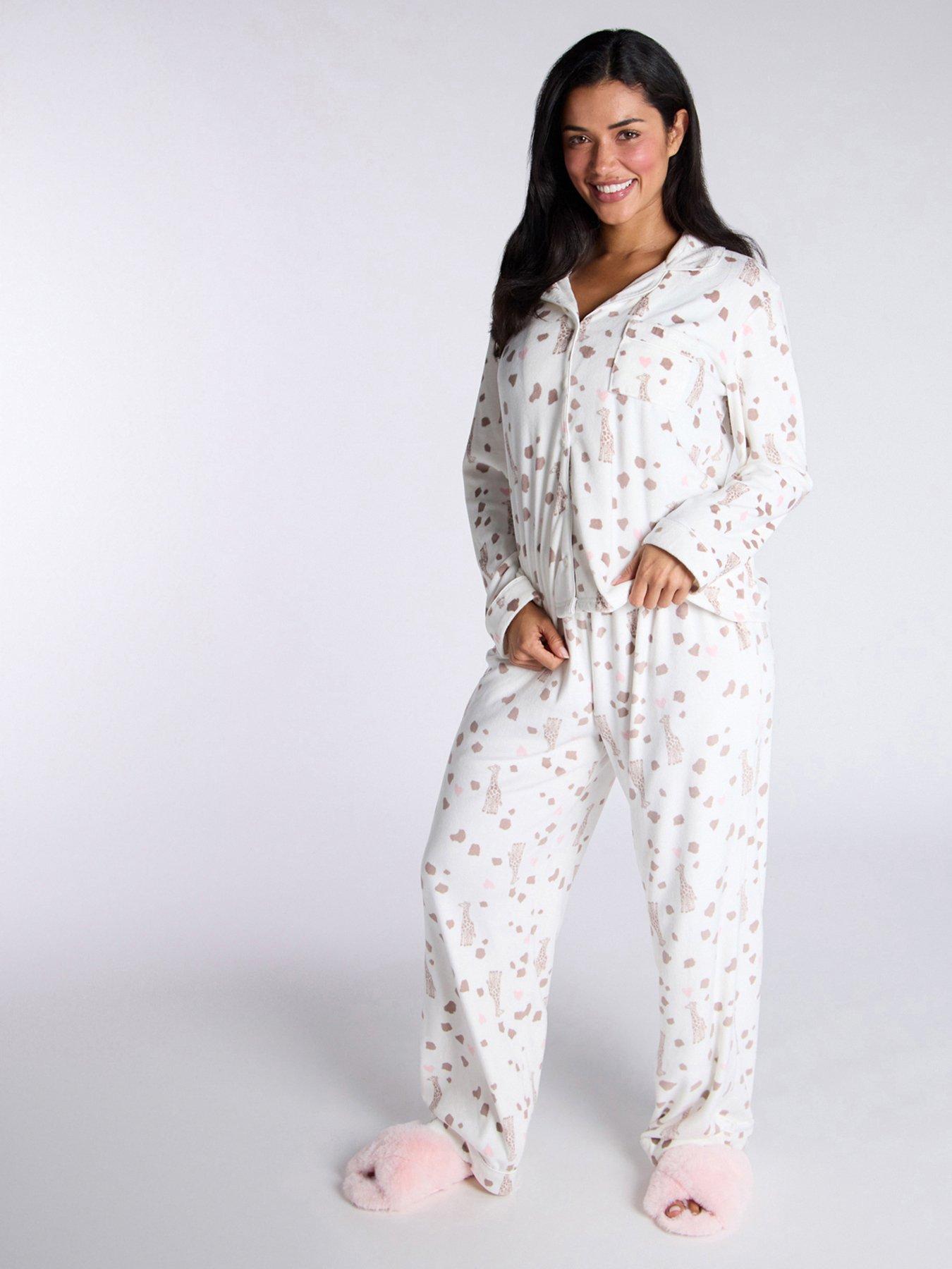 boux-avenue-boux-avenue-velour-giraffe-revere-amp-pant-pj-set-ivory-mix