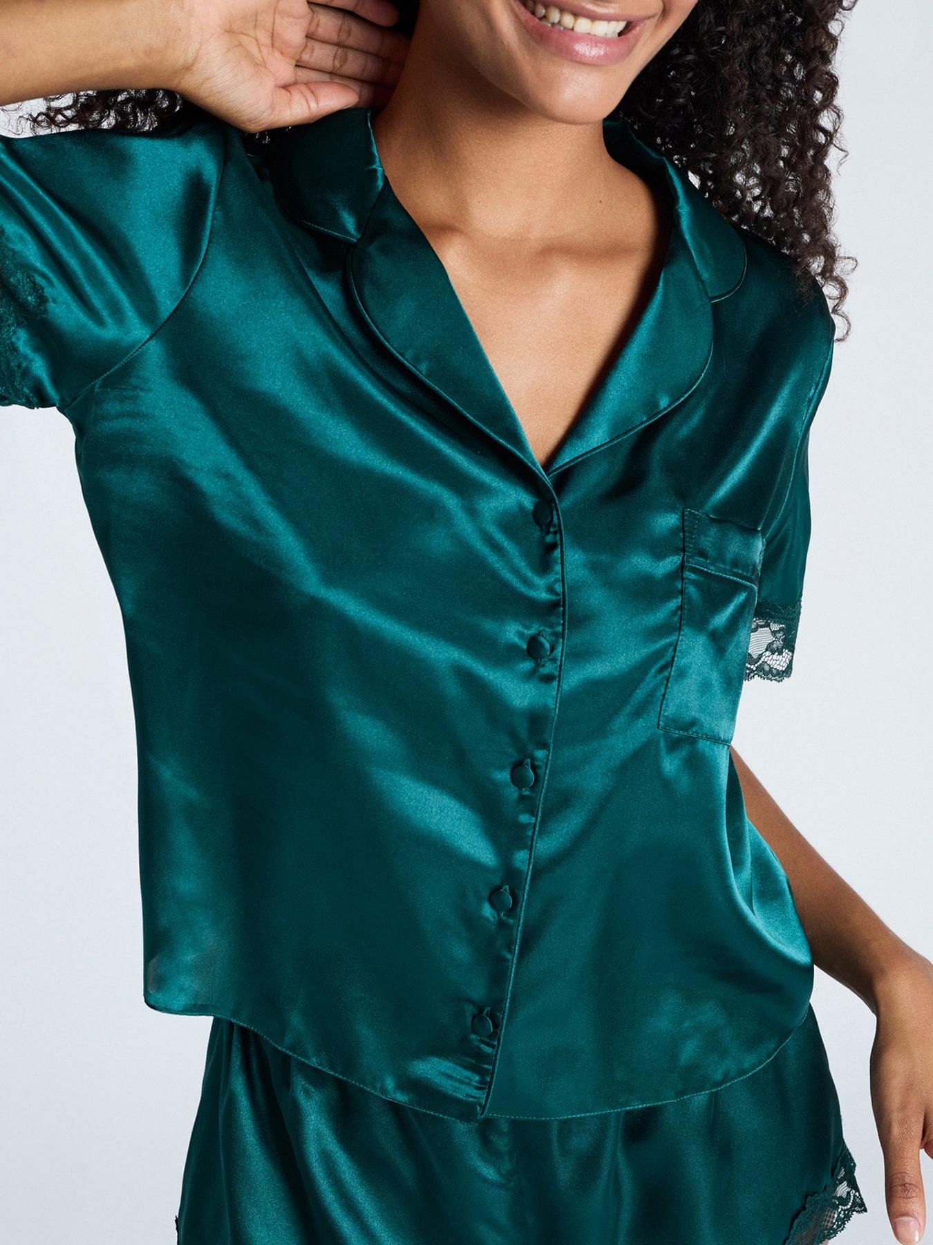 boux-avenue-boux-avenue-amelia-short-sleeve-revere-top-amp-short-set-emeralddetail