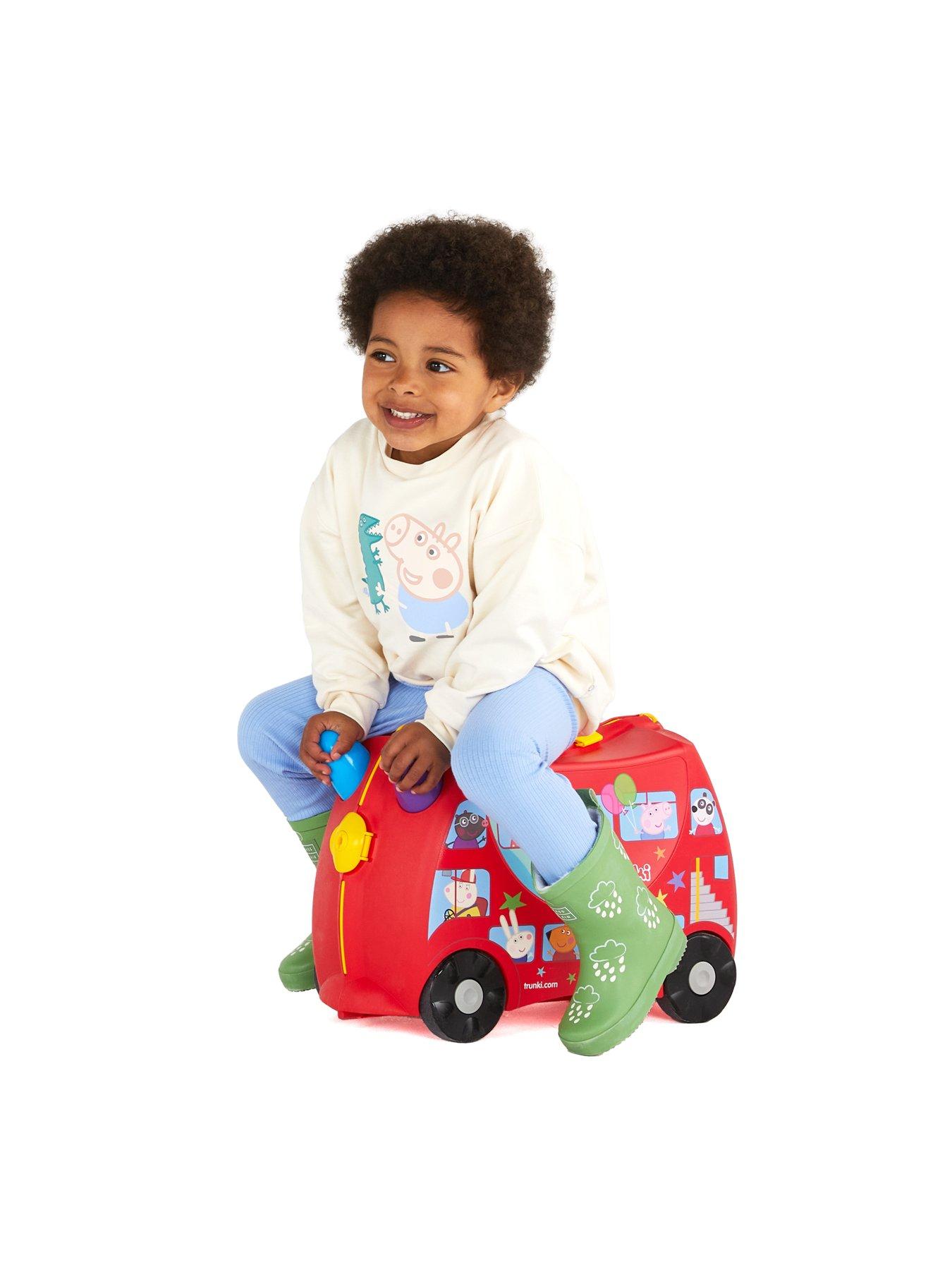 trunki-trunki-ride-on-suitcase-peppa-pig-party-busoutfit