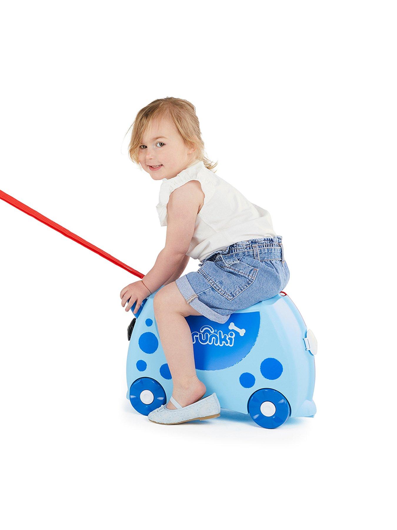 Image 4 of 8 of trunki Trunki Ride-On Suitcase - Dougie the Dog