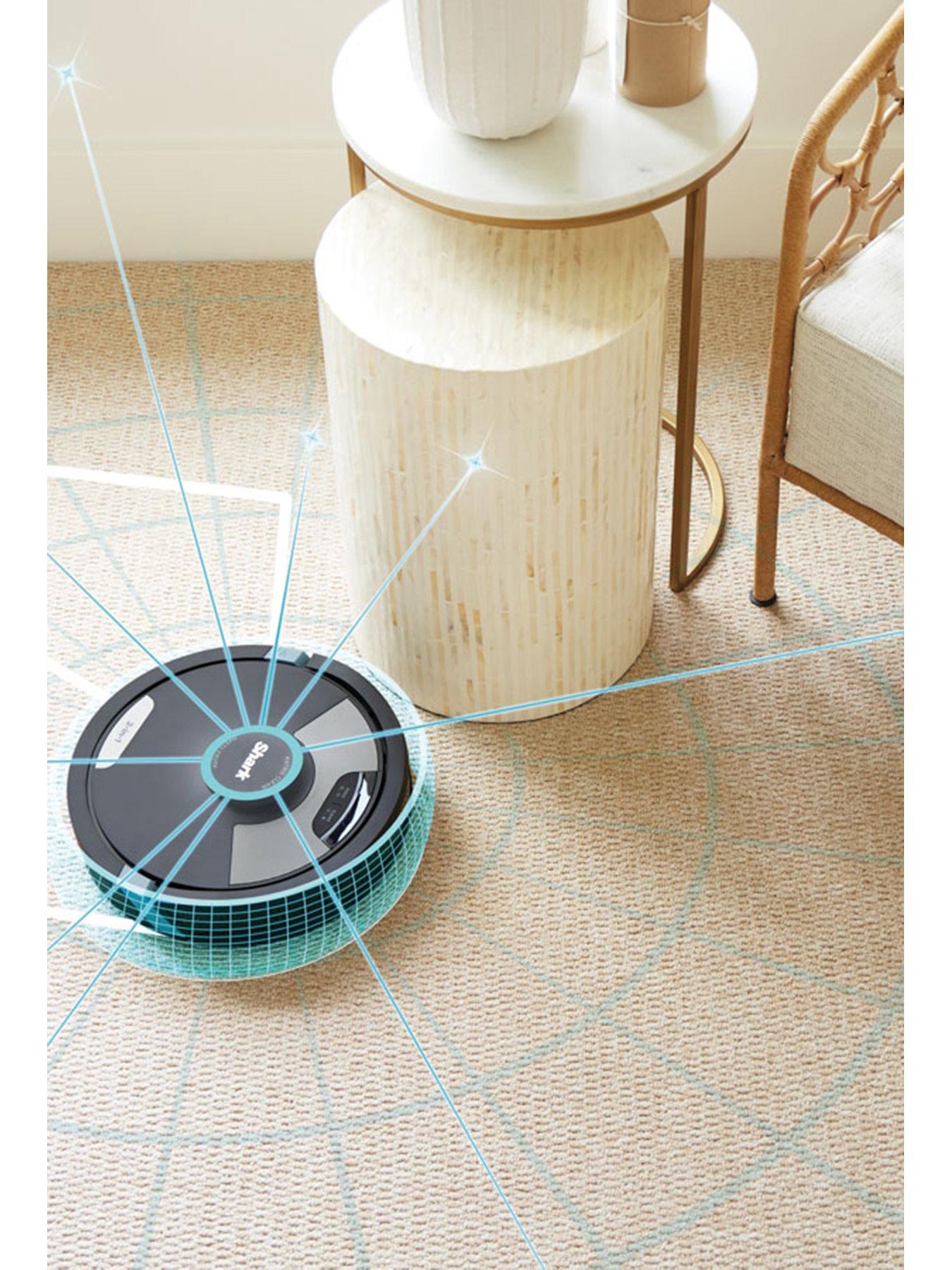 Image 4 of 7 of Shark Matrix Plus 2-in-1 Self-Empty Robot Vacuum &amp; Mop -&nbsp;RV2620WAUK