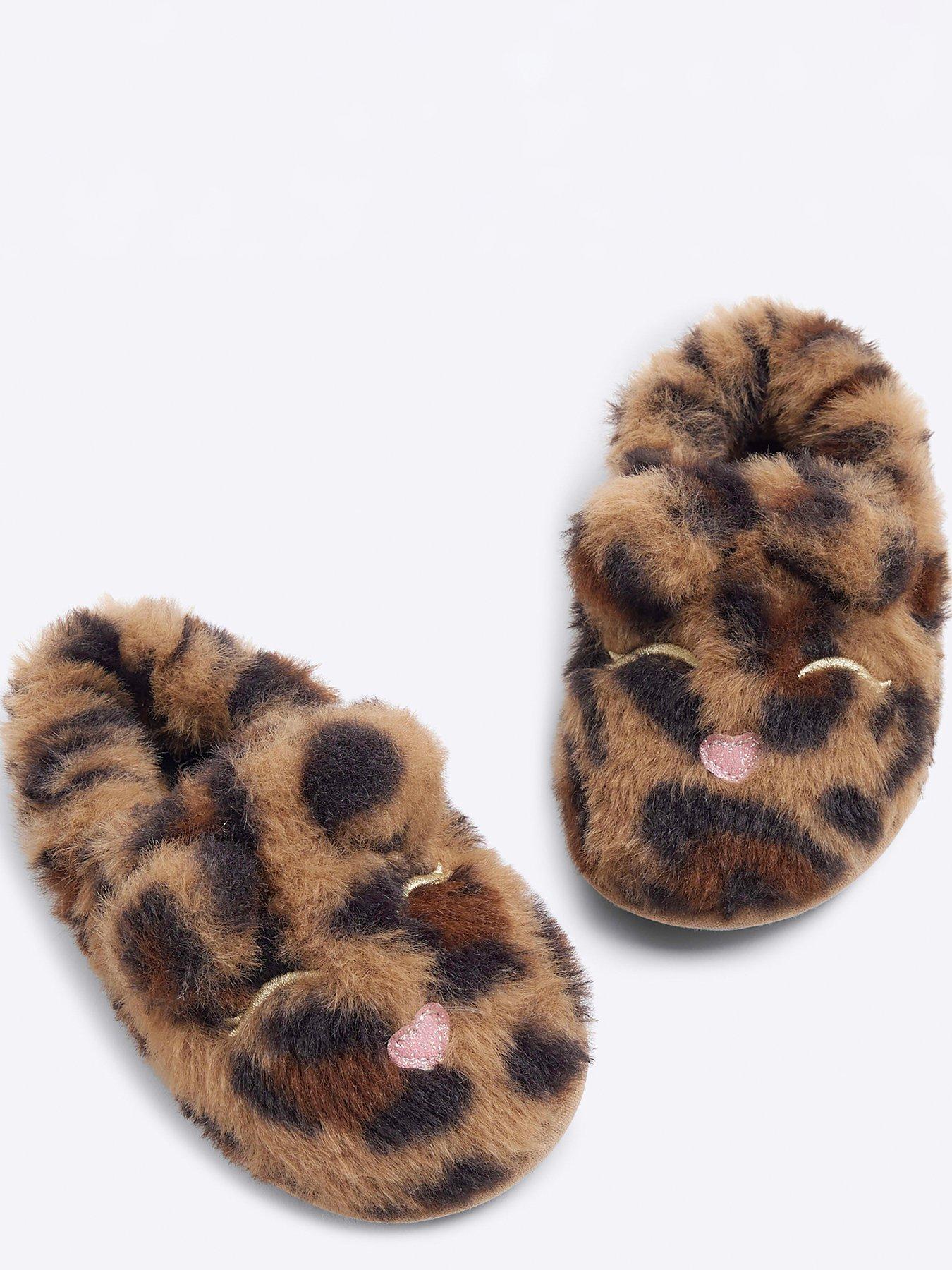 river-island-mini-faux-fur-leopard-slipper-browndetail