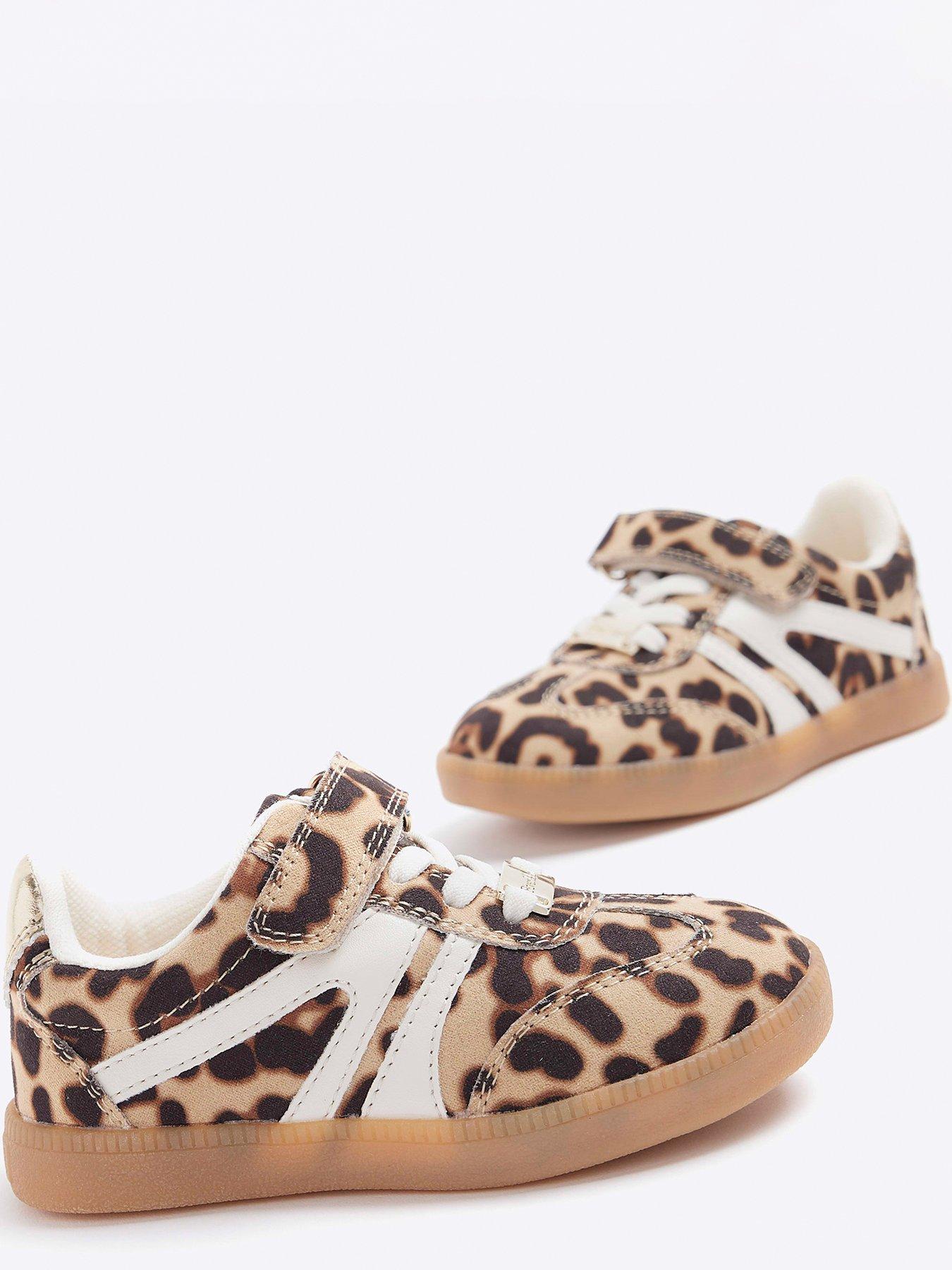 river-island-mini-mini-girl-leopard-print-trainers-brownoutfit