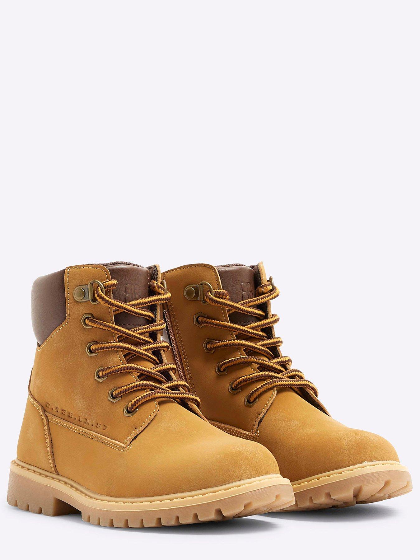 river-island-boys-nubuck-worker-boot-brownoutfit