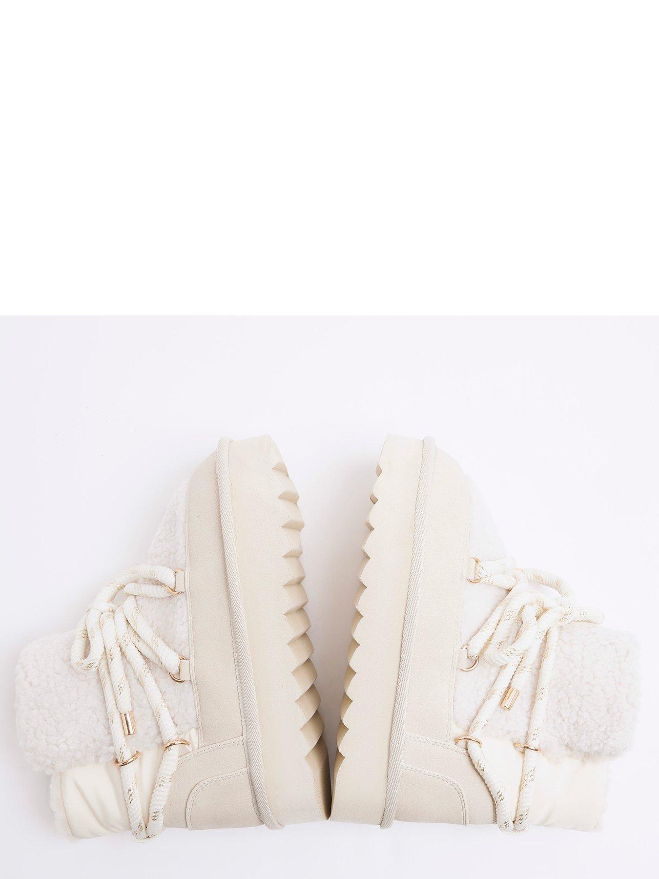 river-island-older-girl-shearling-hiker-moonboots-creamdetail