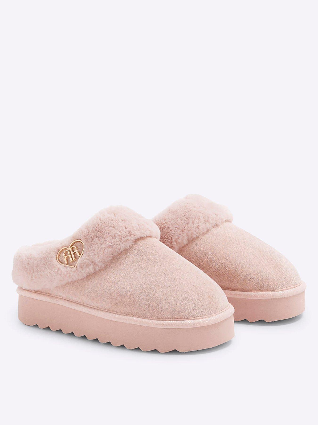 river-island-girls-faux-fur-closed-toe-slippers-pinkoutfit