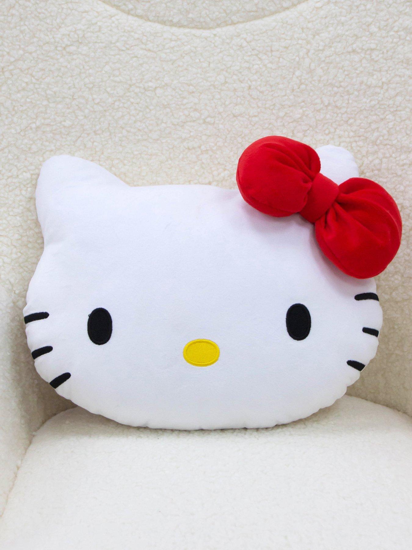 hello-kitty-shaped-cushion-whiteoutfit