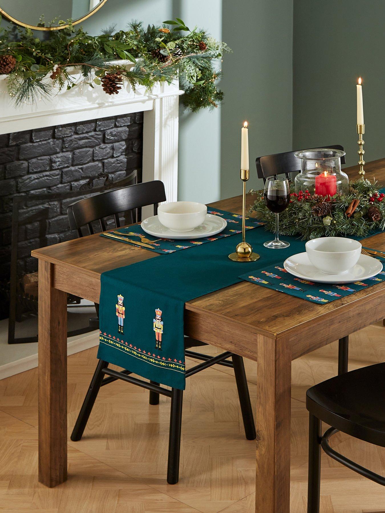 Image 3 of 3 of Catherine Lansfield Nutcracker Placemats &ndash; Set of 4