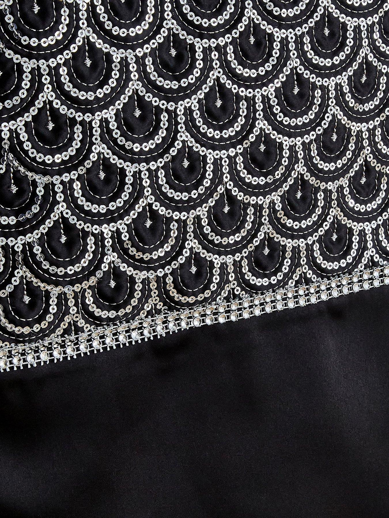 catherine-lansfield-deco-sequin-table-runner-largeback