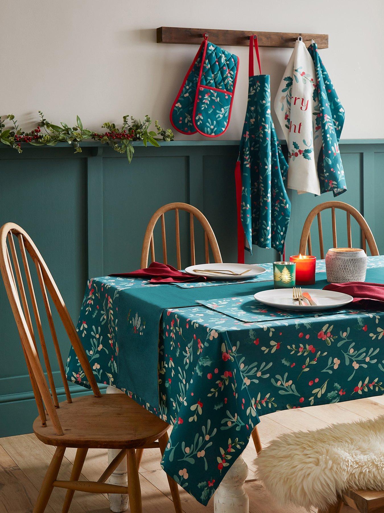 Christmas Holly and Mistletoe Small Tablecloth