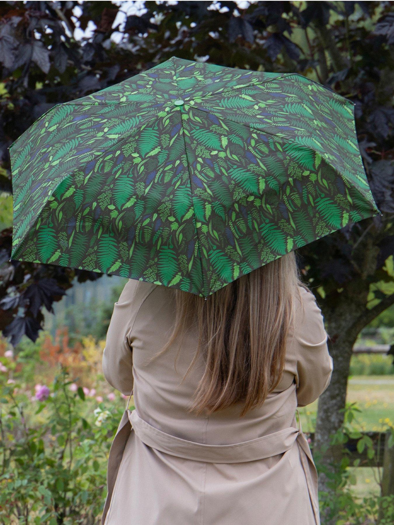 totes-totes-supermini-fern-umbrellaoutfit