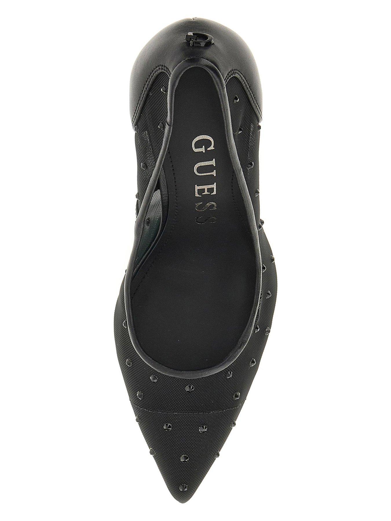 guess-follow-rhinestone-heel-blackoutfit