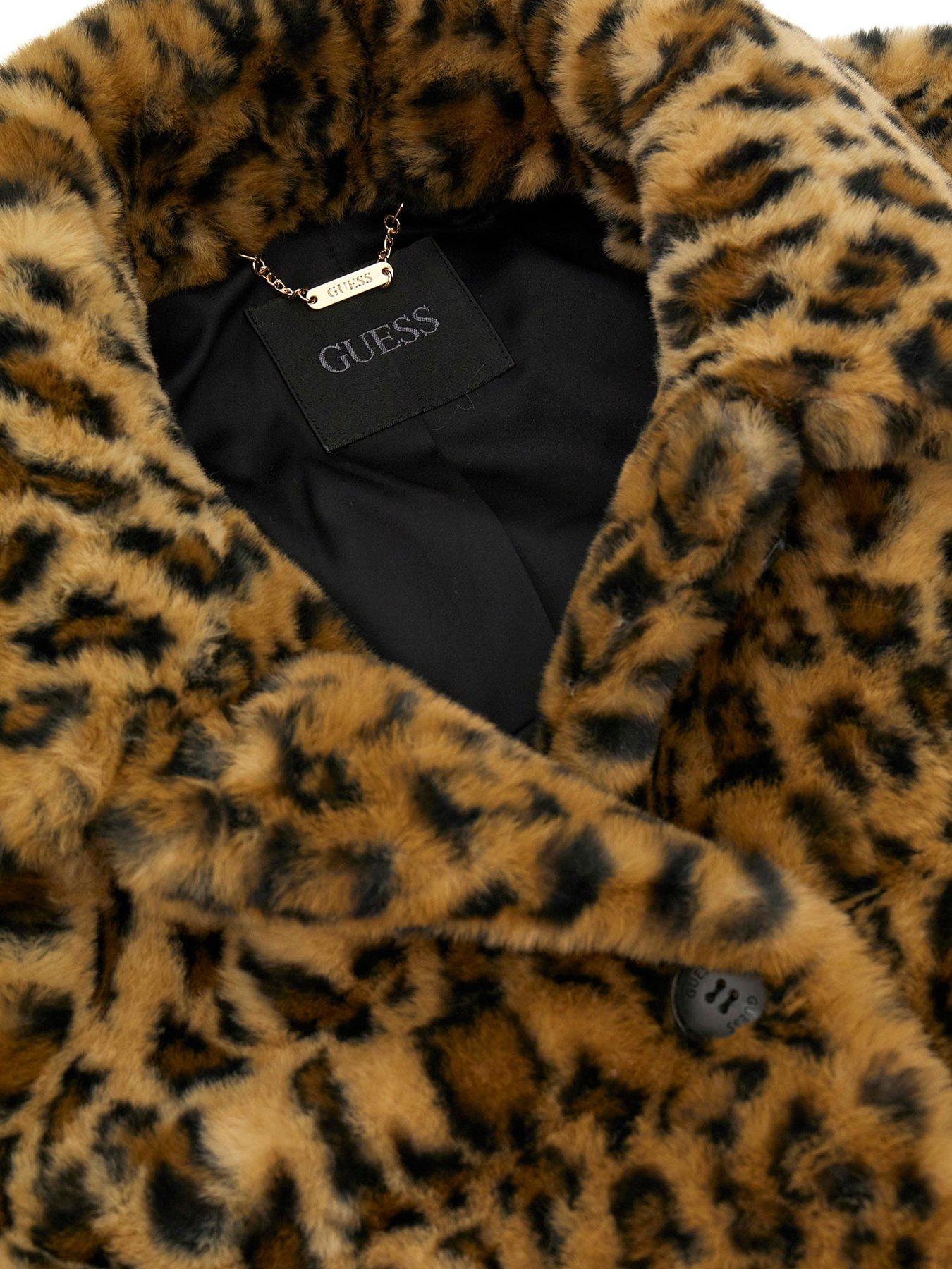 guess-cecile-print-leopard-faux-fur-coatoutfit