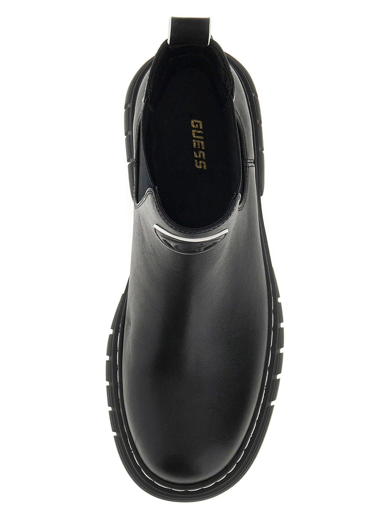 guess-alis-boot-blackoutfit