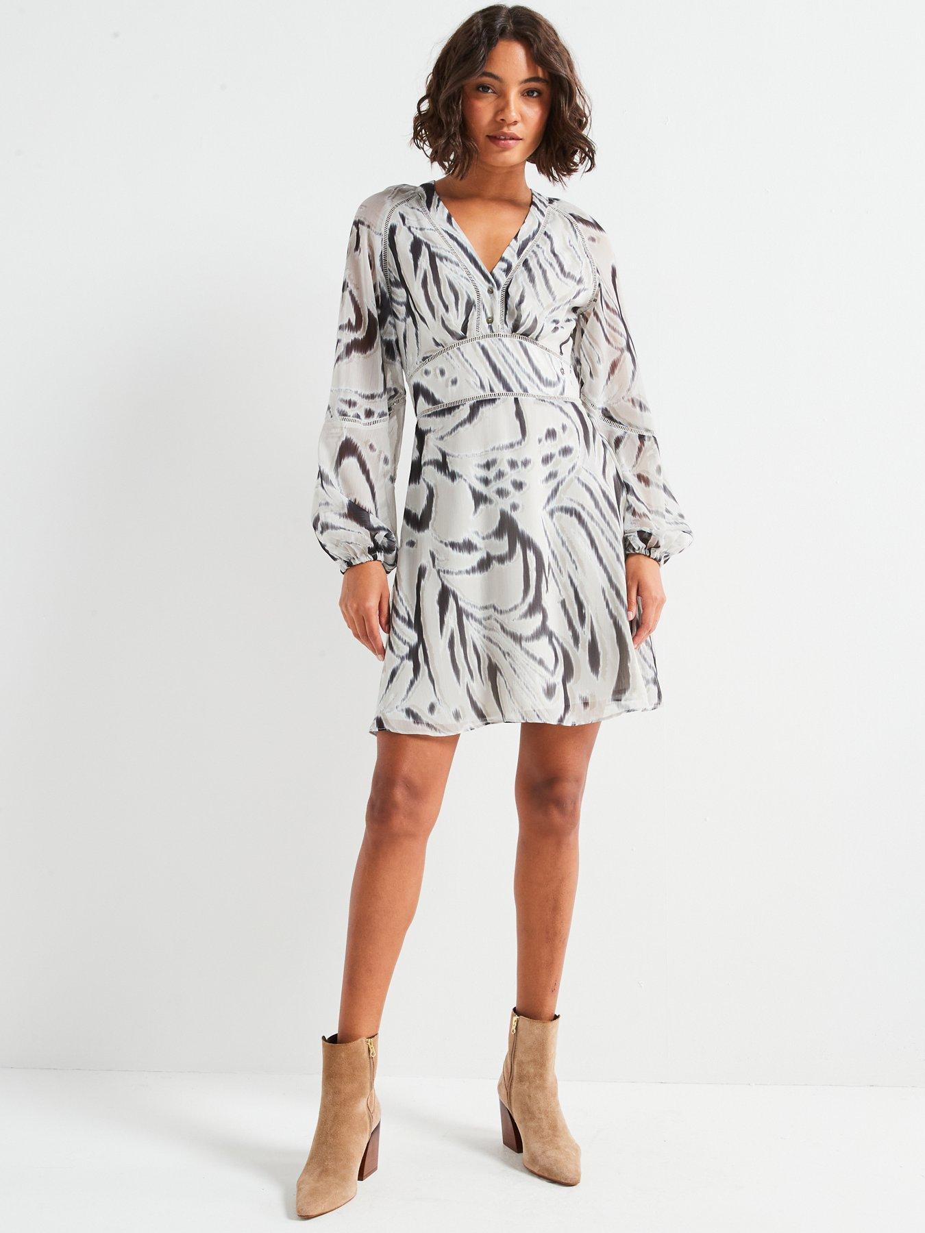 guess-yvette-long-sleeve-dress-whiteback