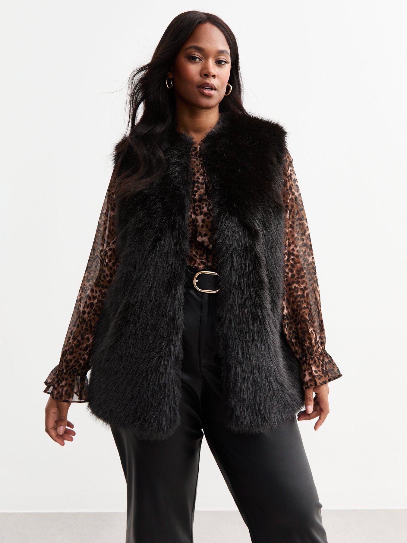 new-look-curves-black-faux-fur-gilet