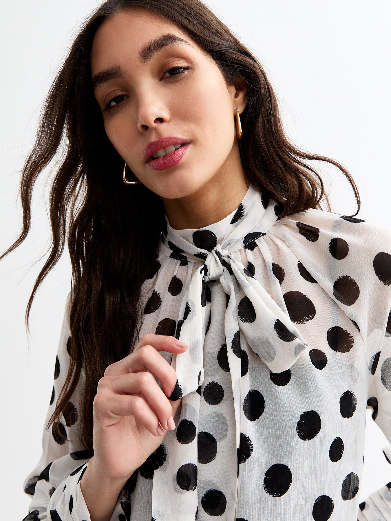 new-look-black-polka-dot-chiffon-bow-collar-blouseoutfit