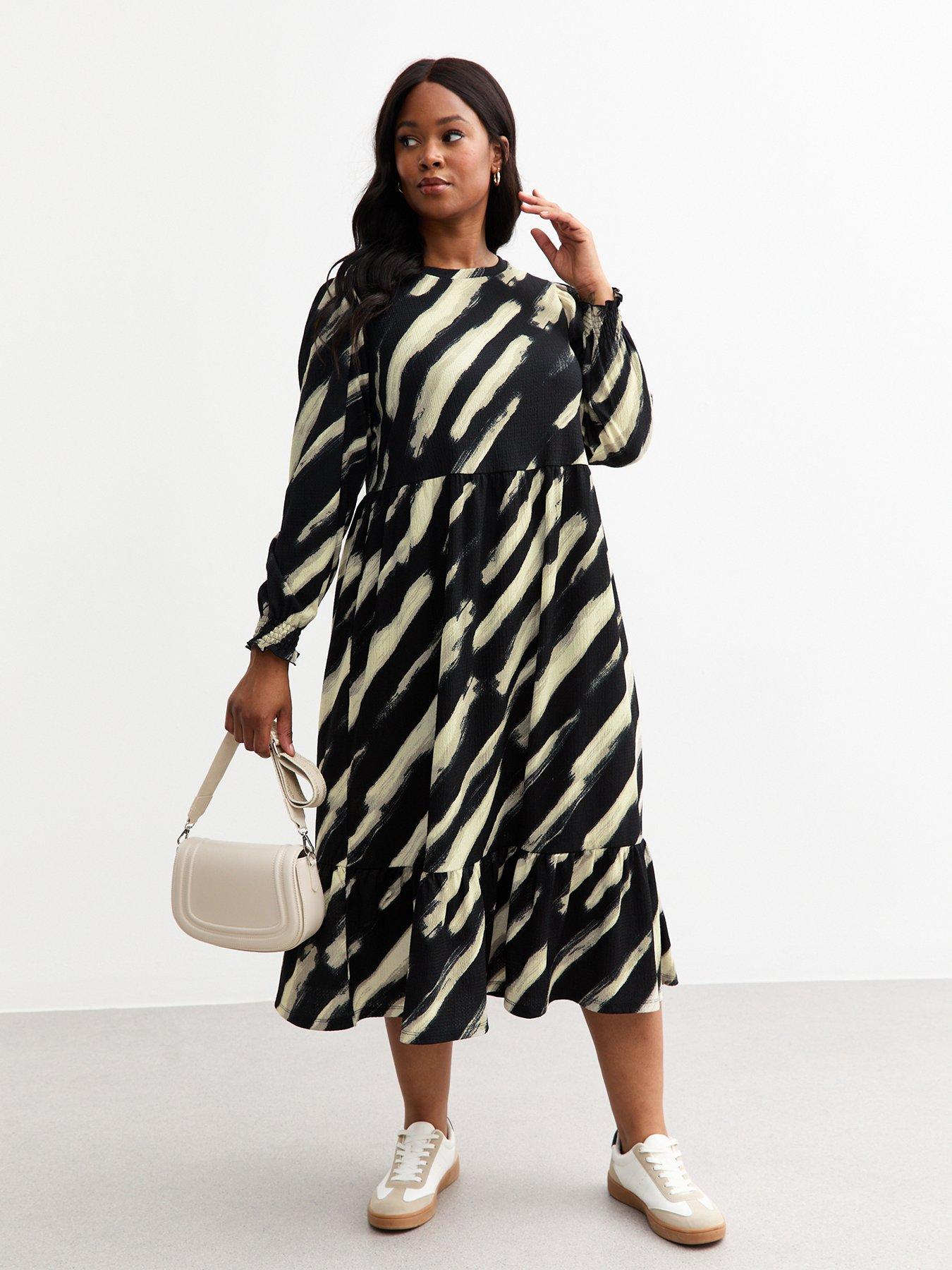 new-look-curvesnbspprinted-long-sleeve-midi-dress-blackback