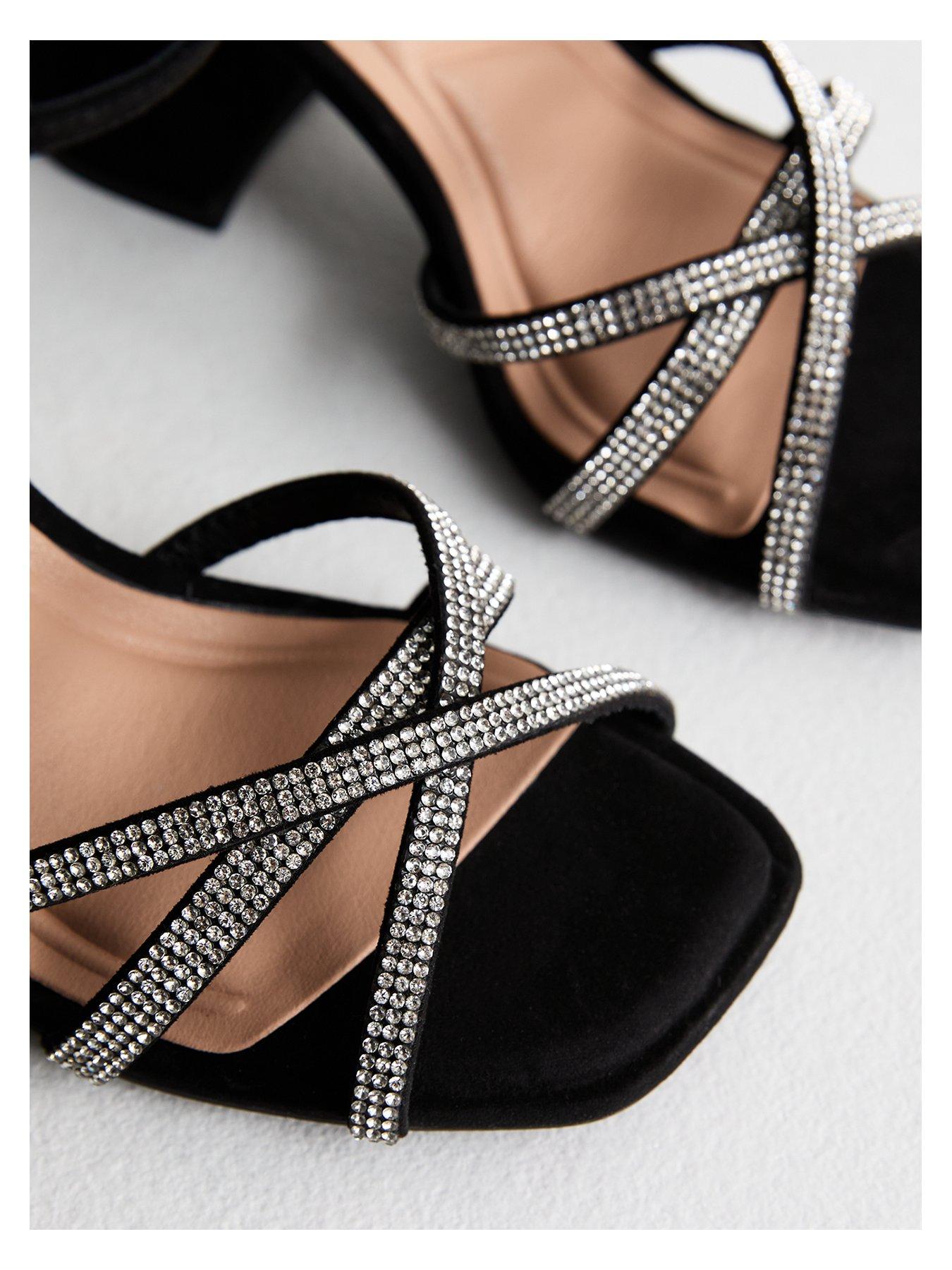 new-look-wide-fit-suedette-embellished-strap-sandals-blackoutfit