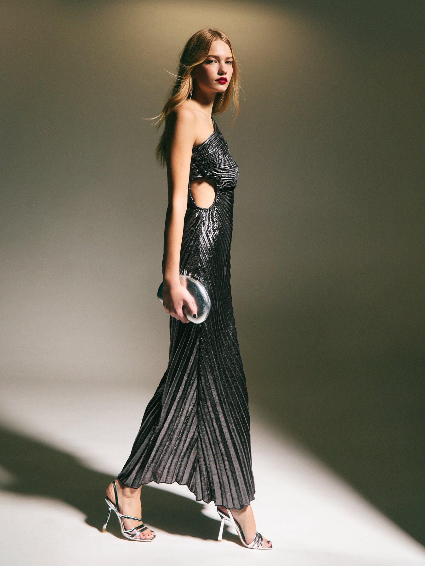 new-look-metallic-foil-pleated-one-shoulder-maxi-dress-greyback