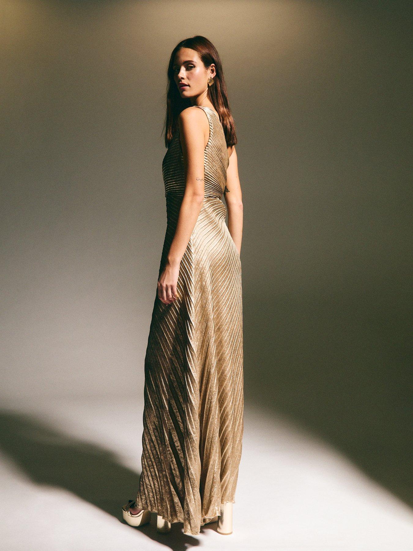 new-look-gold-metallic-foil-pleated-one-shoulder-maxi-dressdetail