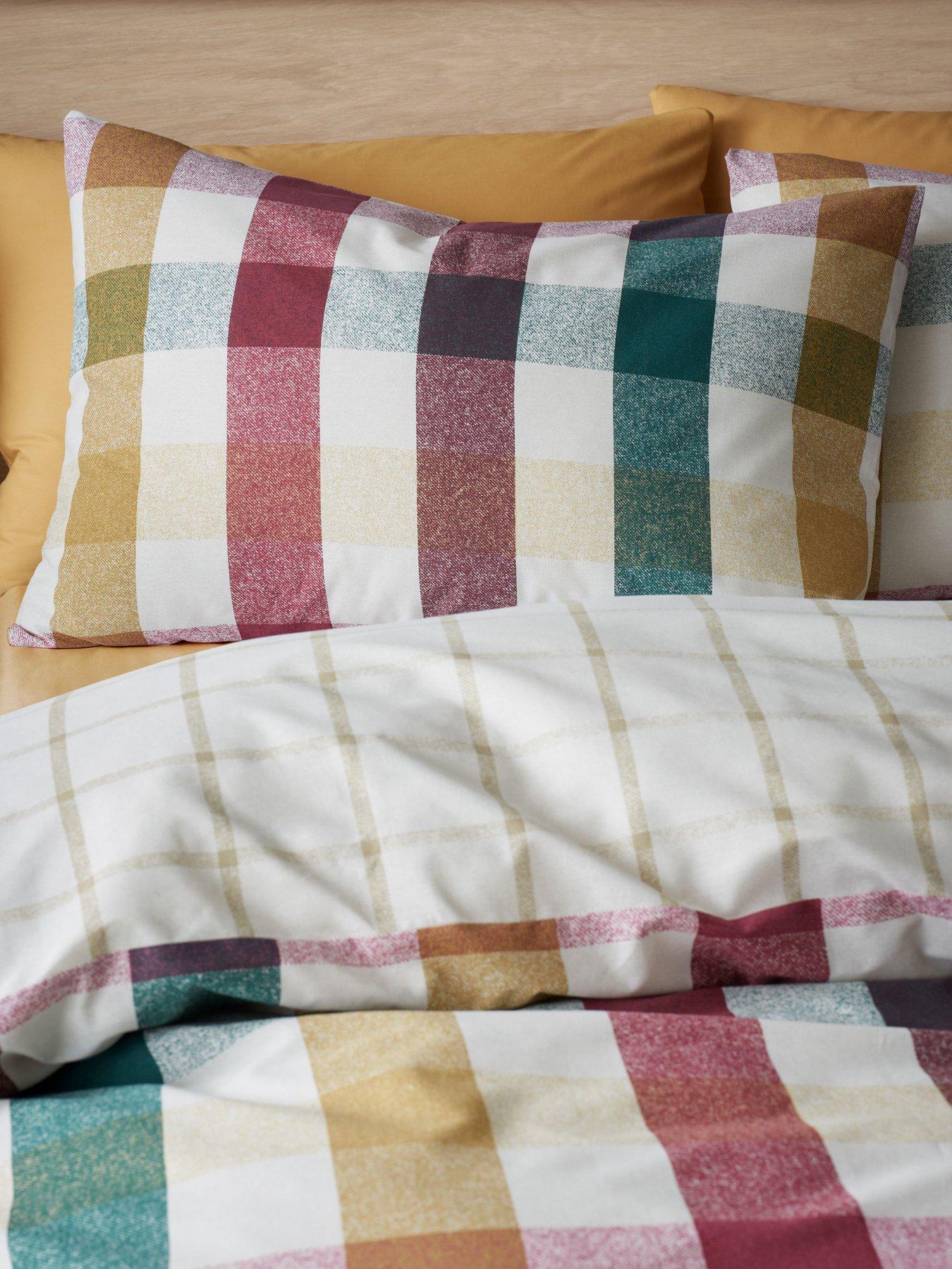 catherine-lansfield-autumn-check-duvet-set--single-plumdetail