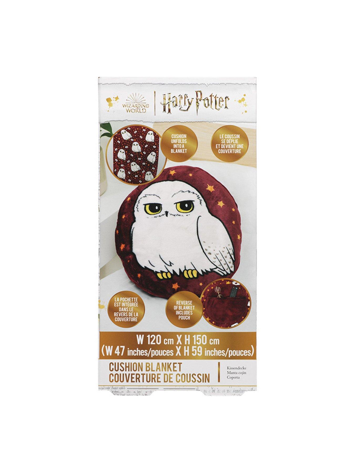 Image 6 of 6 of Harry Potter Hedwig 2-in-1 Cushion Blanket