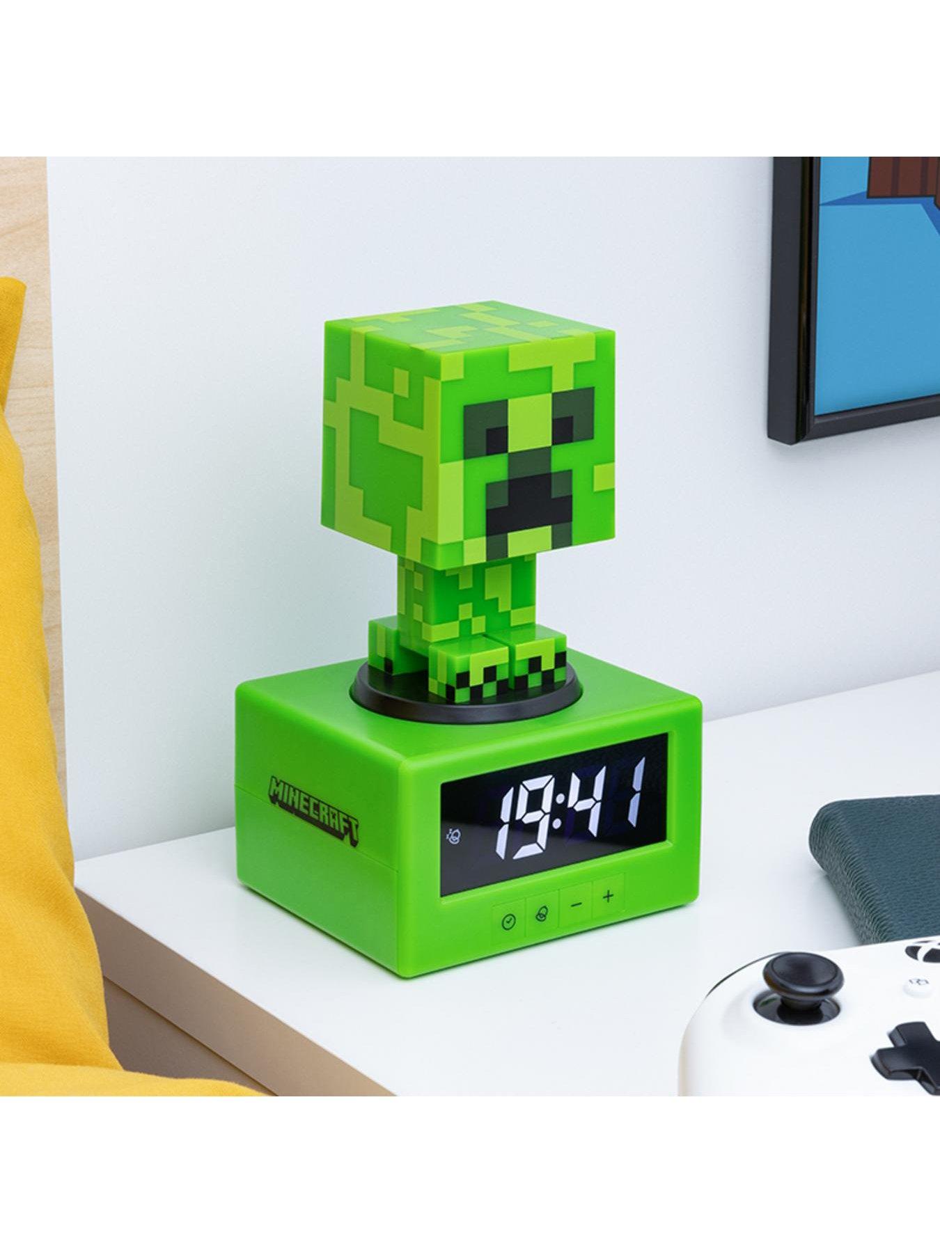 minecraft-creeper-icon-alarm-clock-officially-licensed-minecraft-digital-clock-with-night-light-snooze-function-for-gamers-portable-and-battery-poweredback