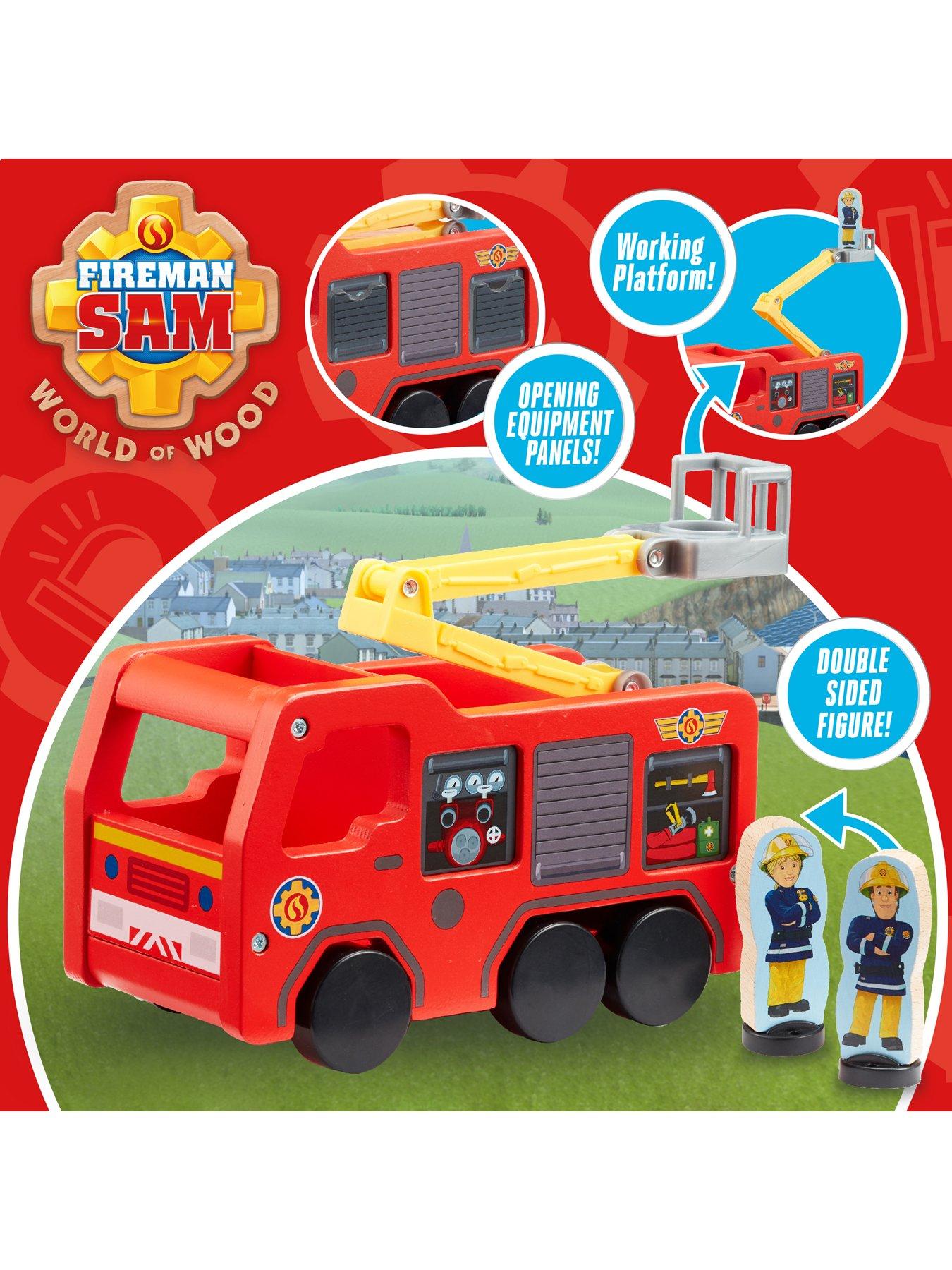 fireman-sam-jupiter-fire-engine-and-figureoutfit