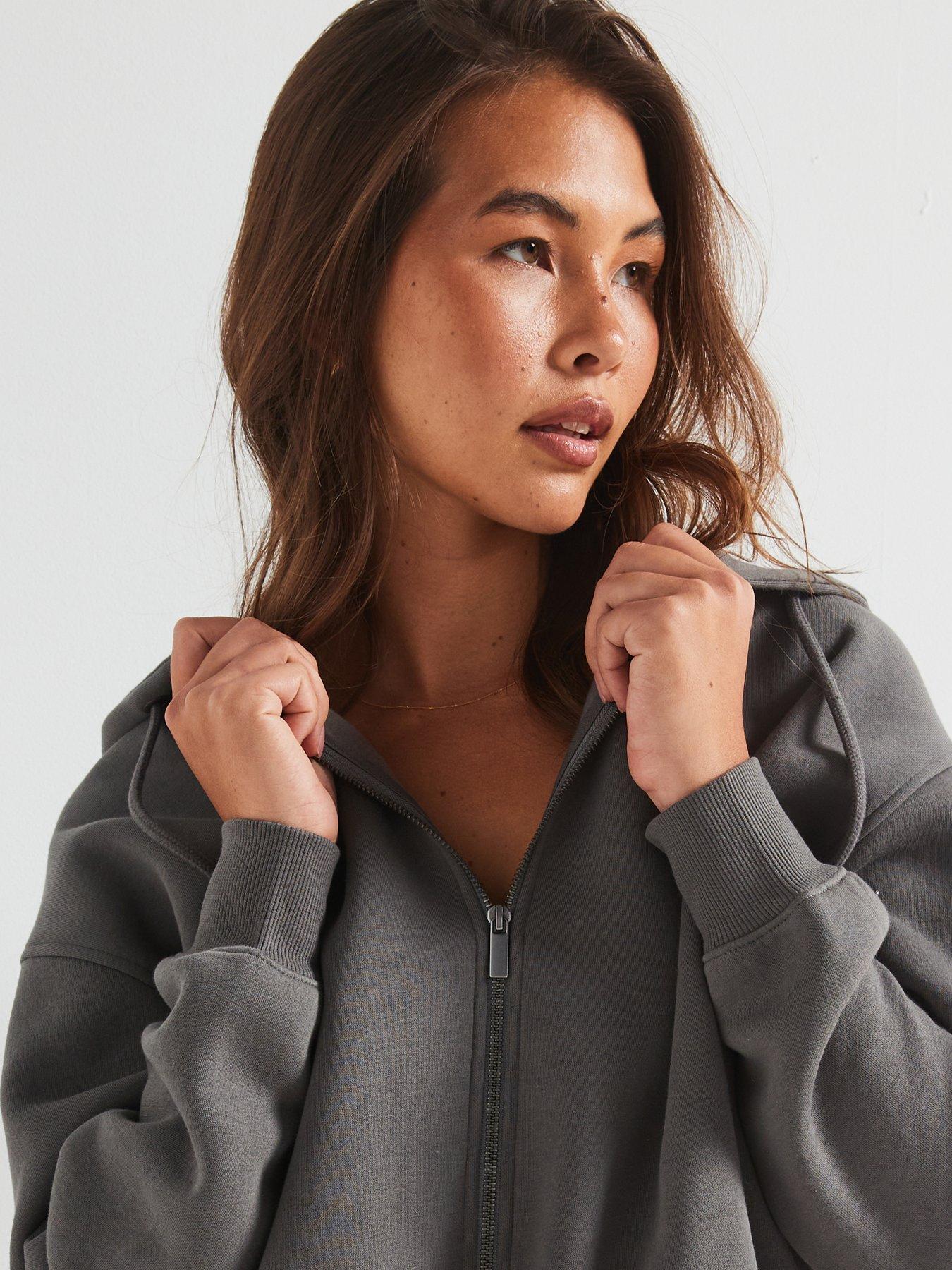 everyday-the-essential-zip-through-hoodie-greyoutfit