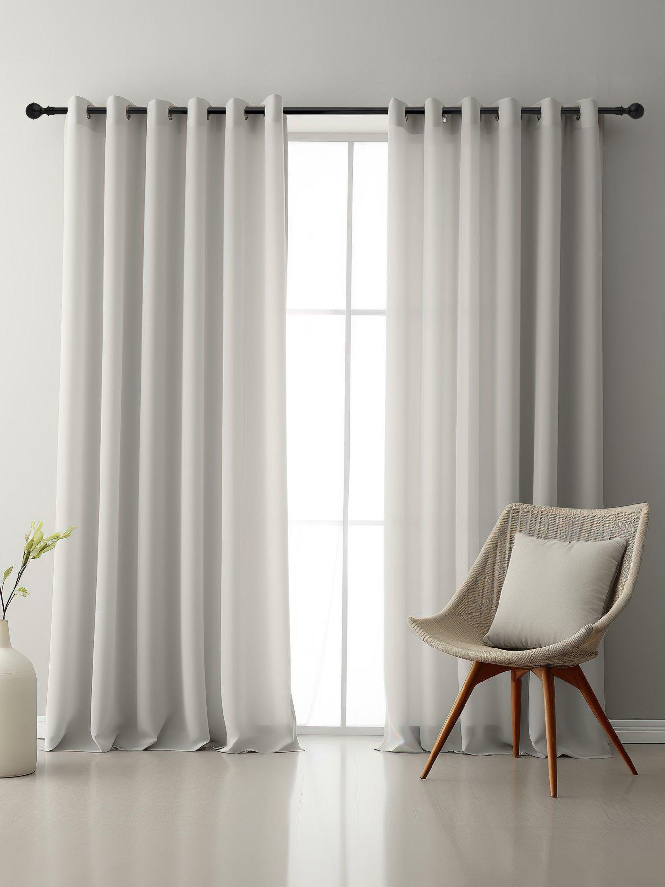 Image 4 of 7 of The Very Collection Value Ball Finial 19 mm Extendable Curtain Pole&nbsp;