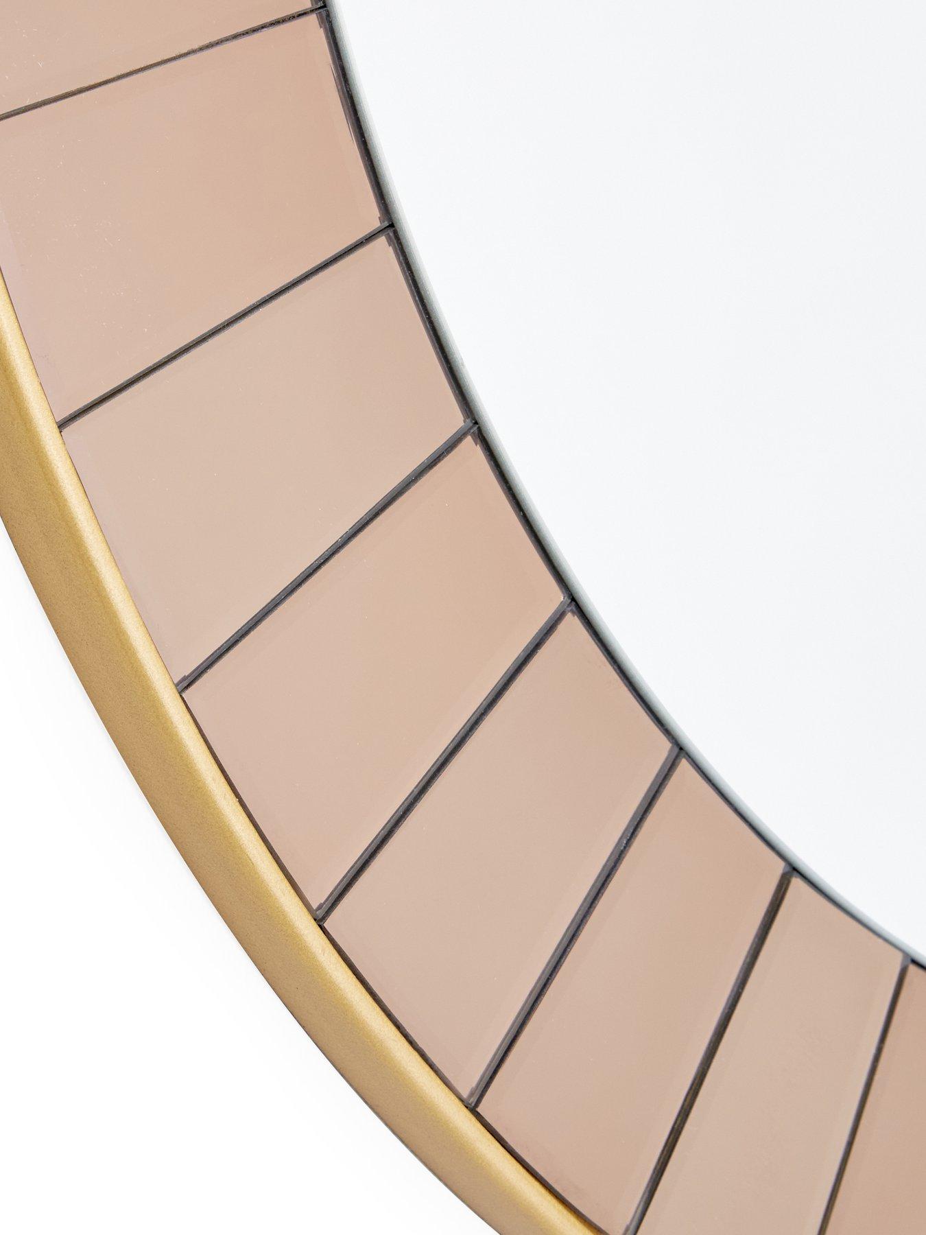 the-very-collection-fluted-round-mirror-80cmoutfit