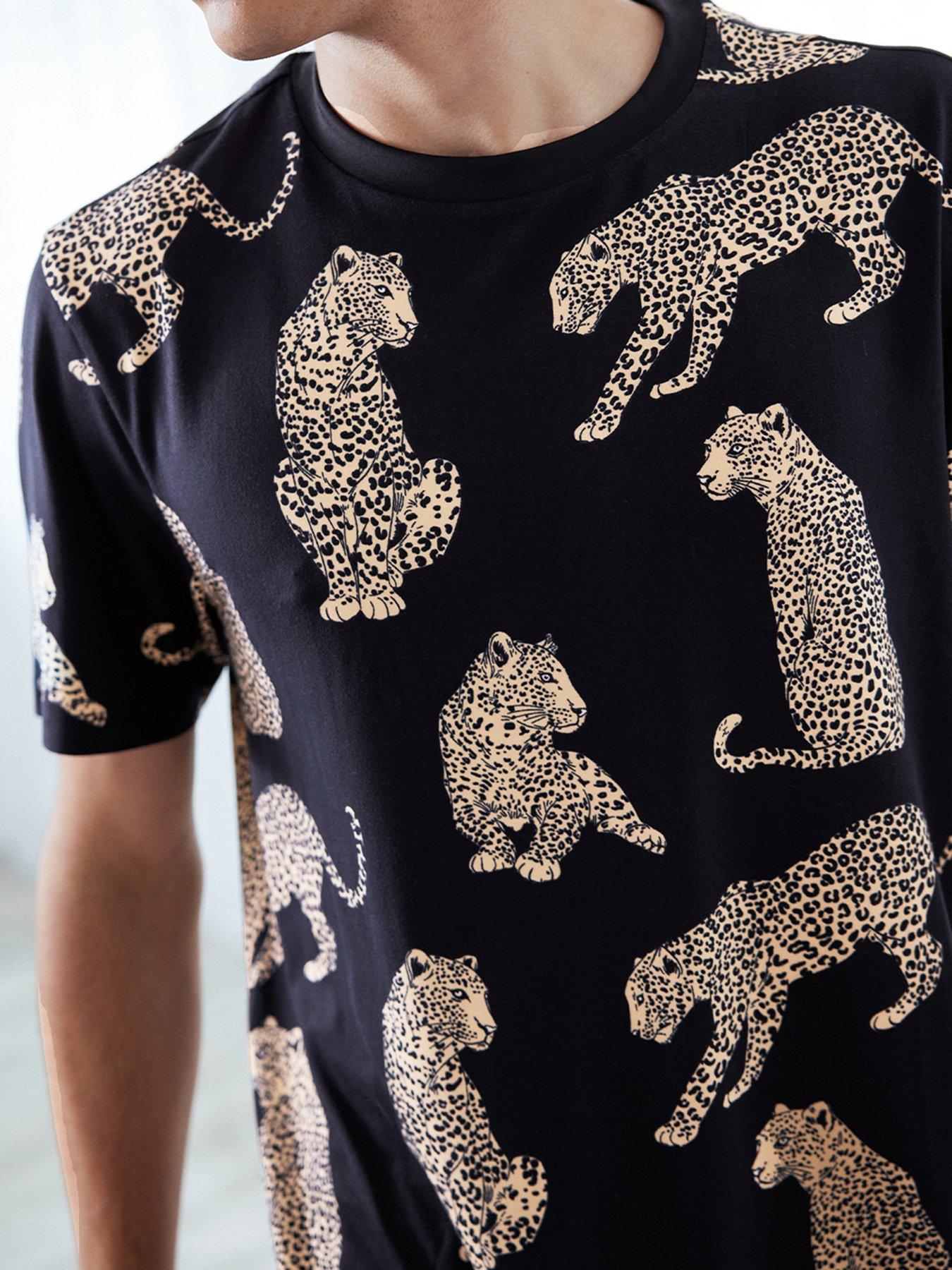 chelsea-peers-mens-printed-tee-amp-short-set-navyoutfit