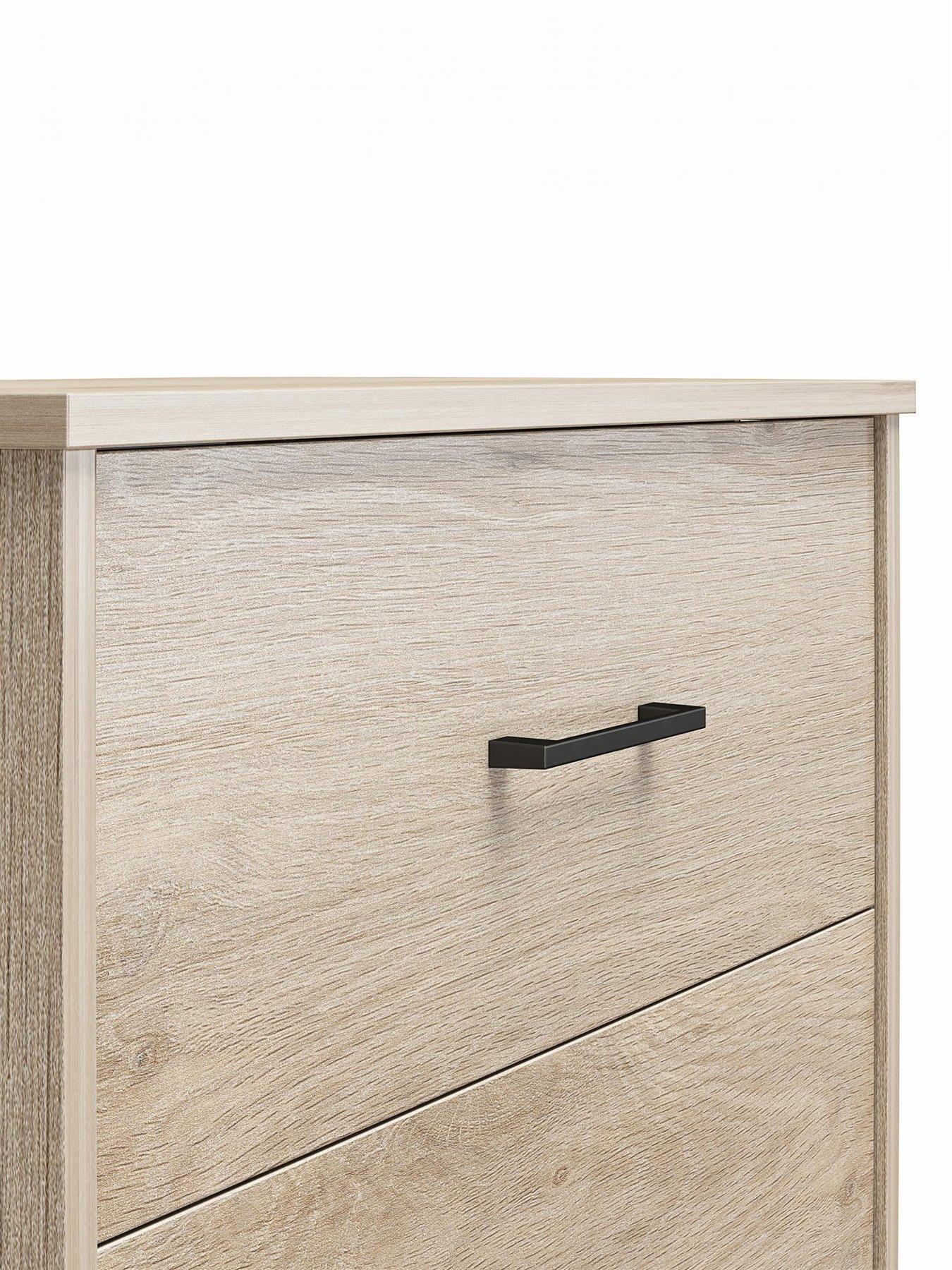 dorel-home-pearce-5-drawer-chestdetail