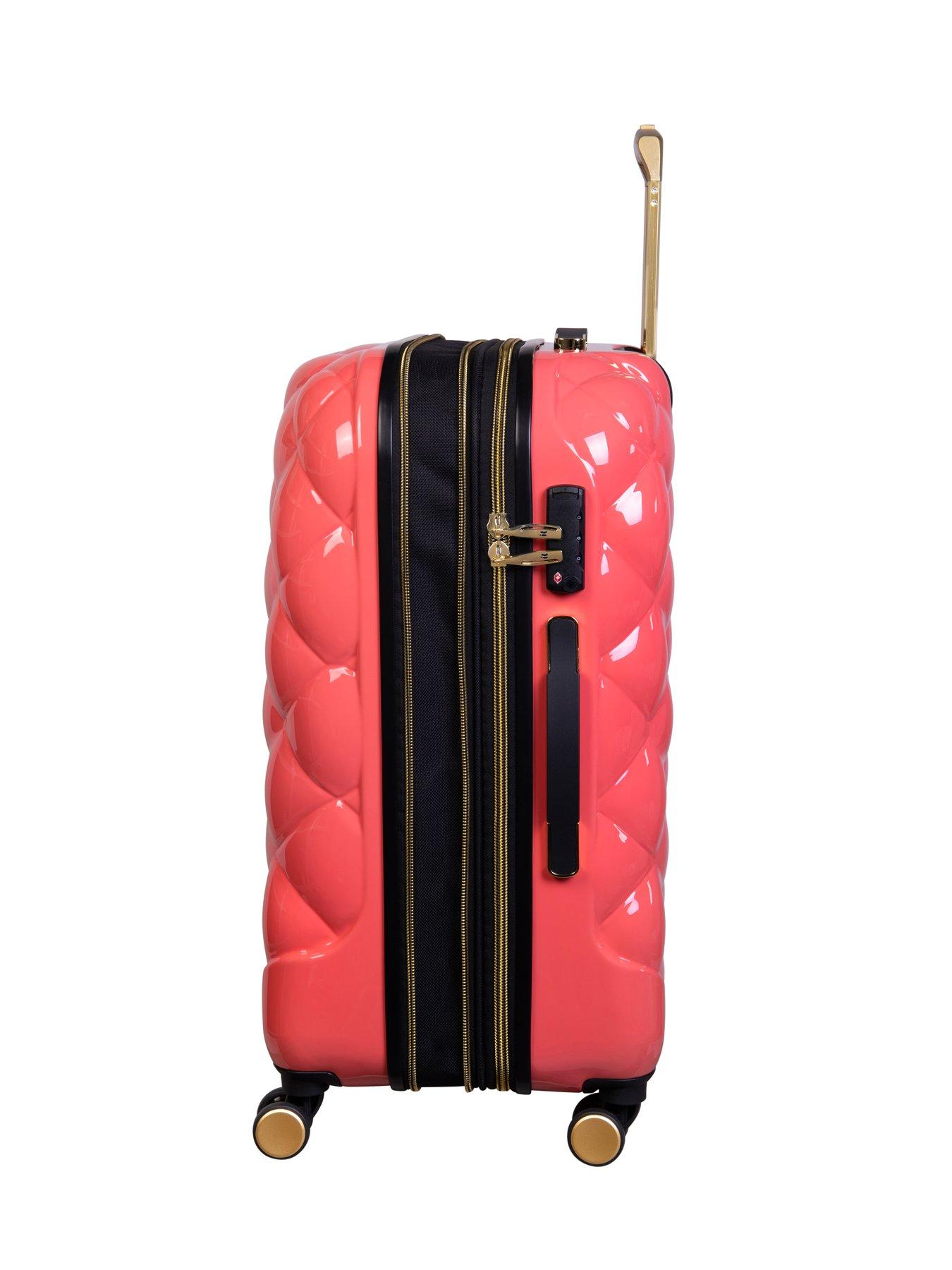 it-luggage-it-luggage-st-tropez-trois-spiced-coral-large-suitcaseoutfit